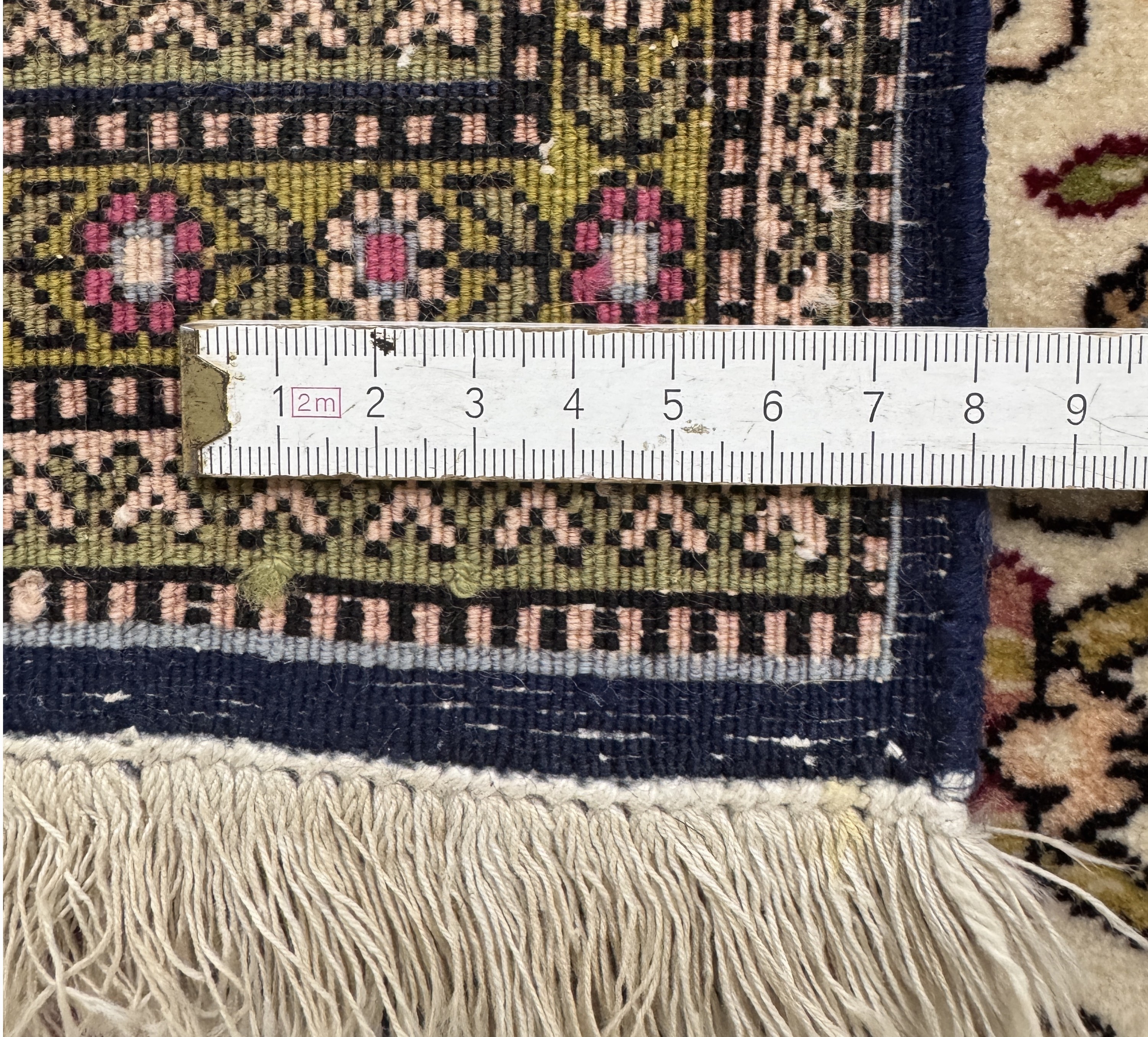 Detail e: Ghom Kork, Persien, Mitte 20.Jhd, Korkwolleauf Baumwolle, ca. 212 x 142 cm, EHZ: 2