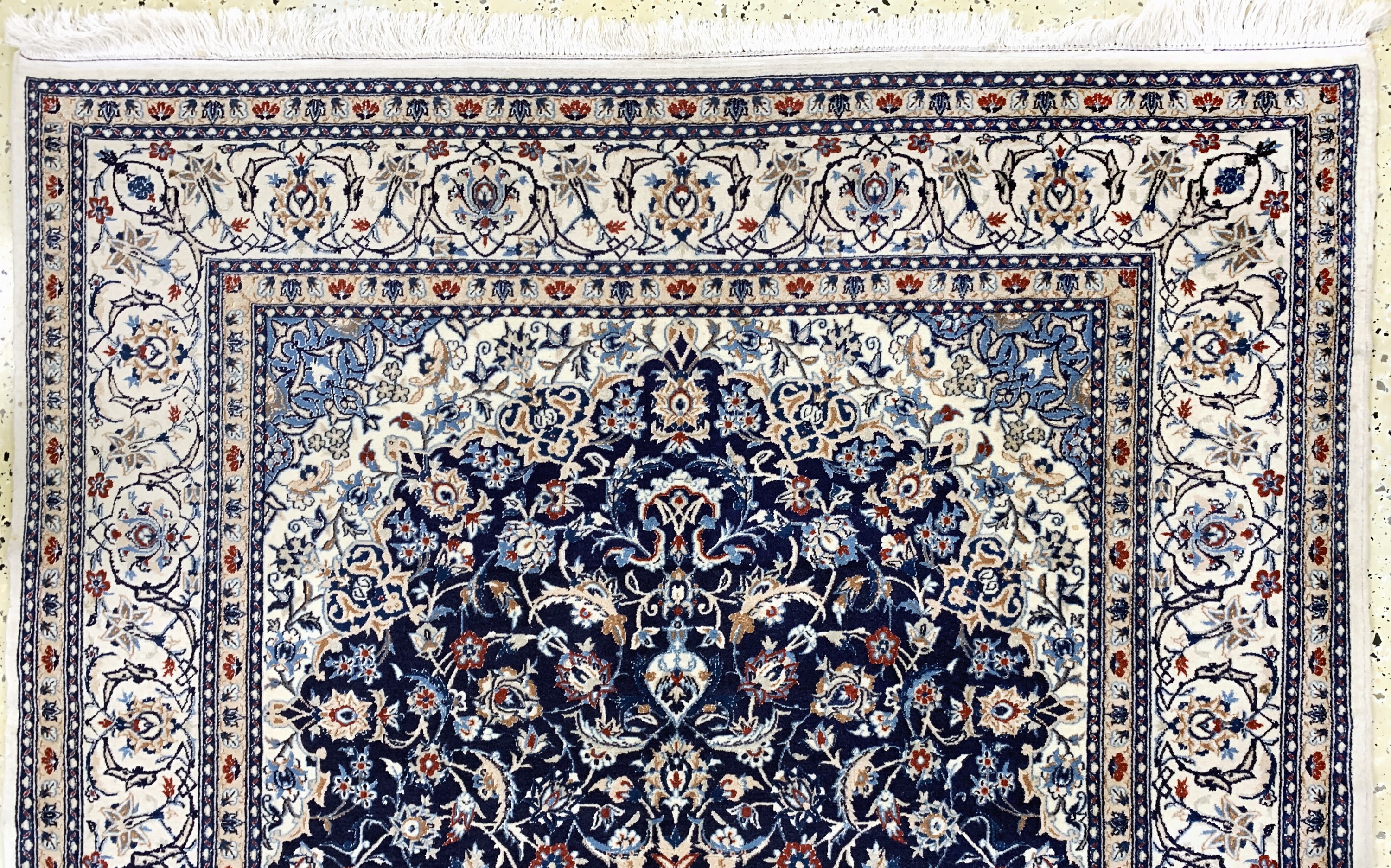 Detail a: Nain fein(6 La), Persien, Mitte 20.Jhd, Korkwolle mit Seide, ca. 197 x 130 cm, ca. 1,0Mio. Kn/qm, EHZ: 2