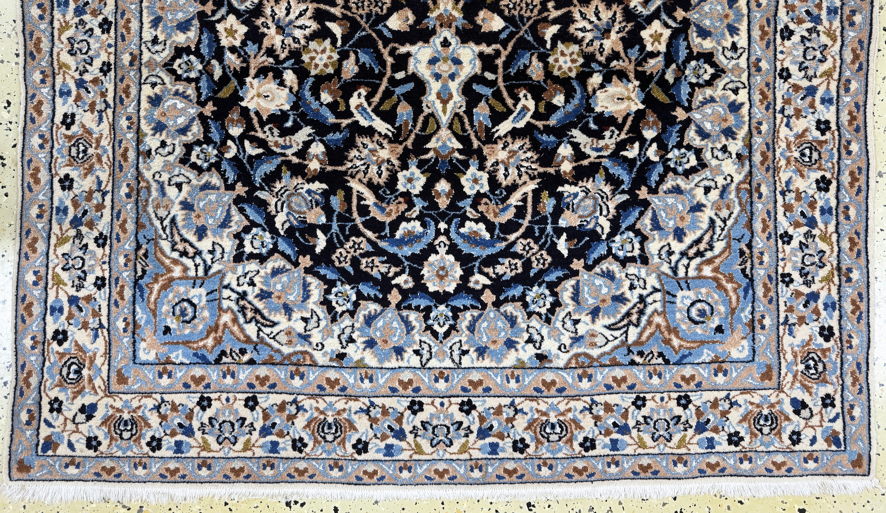 Detail b: Nain fein(9 La), Persien, Mitte 20.Jhd, Korkwolle mit Seide, ca. 200 x 127 cm, ca. 450.000 Kn/qm, EHZ: 2