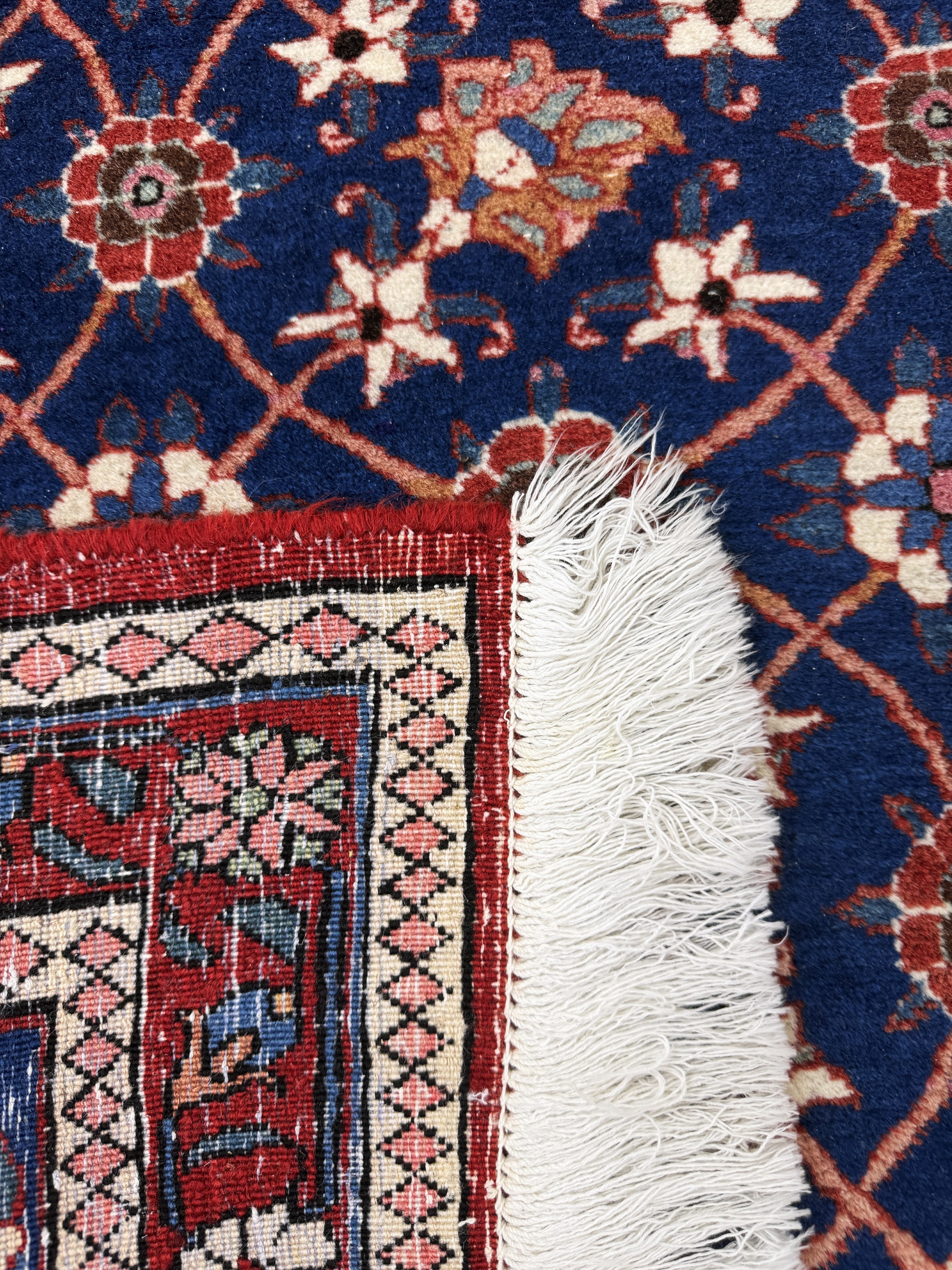 Detail d: Weramin, Persien, Mitte 20.Jhd, Wolle auf Baumwolle, ca. 145 x 110 cm, EHZ: 2-3