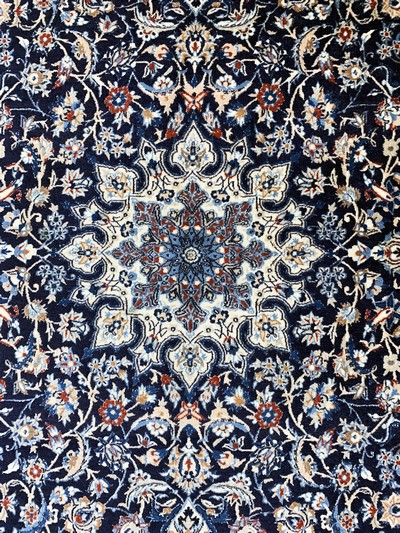 27019045d - Nain fein(6 La), Persien, Mitte 20.Jhd, Korkwolle mit Seide, ca. 197 x 130 cm, ca. ...