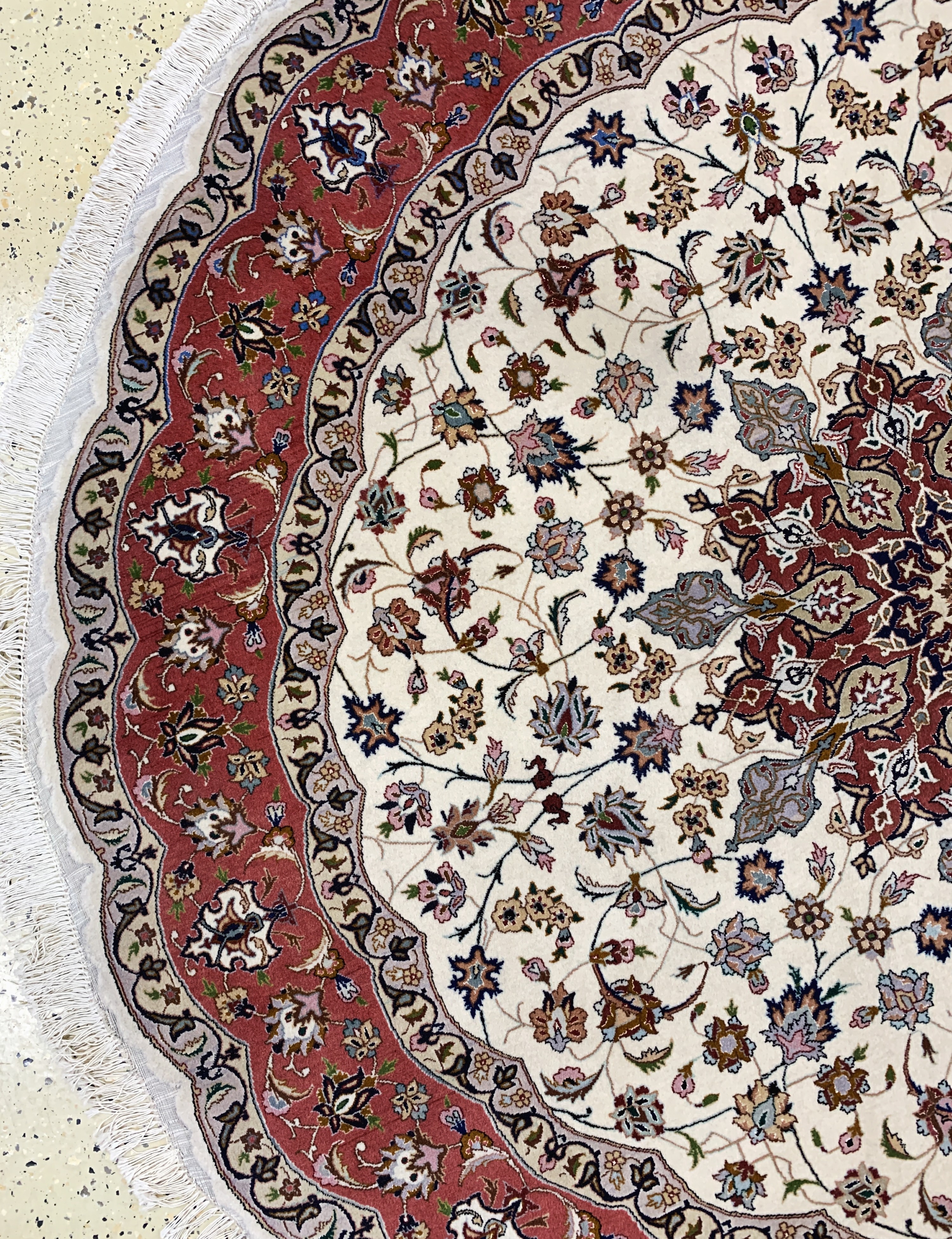 Detail b: Täbriz fein, Persien, Ende 20.Jhd., Korkwolle mit Seide, Durchm. 204cm, EHZ: 2