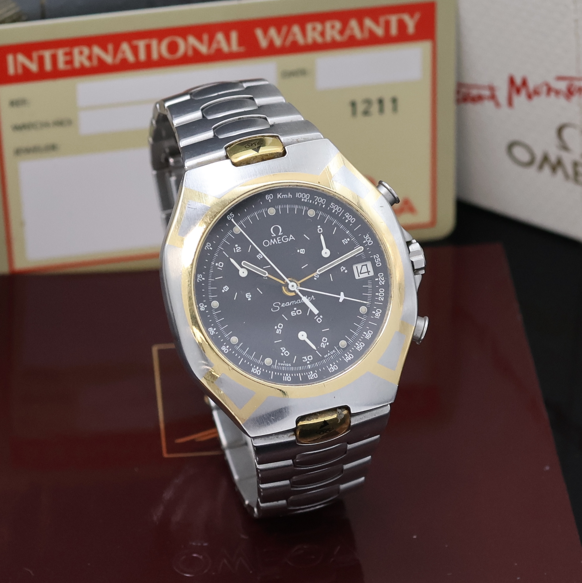 Detail b: OMEGA Seamaster Polaris auf 3000 Stück limitierter Olympia-Armbandchronograph Albertville 1992 Referenz 386.1031.1, Schweiz um 1992, zu Ehren 60 ...