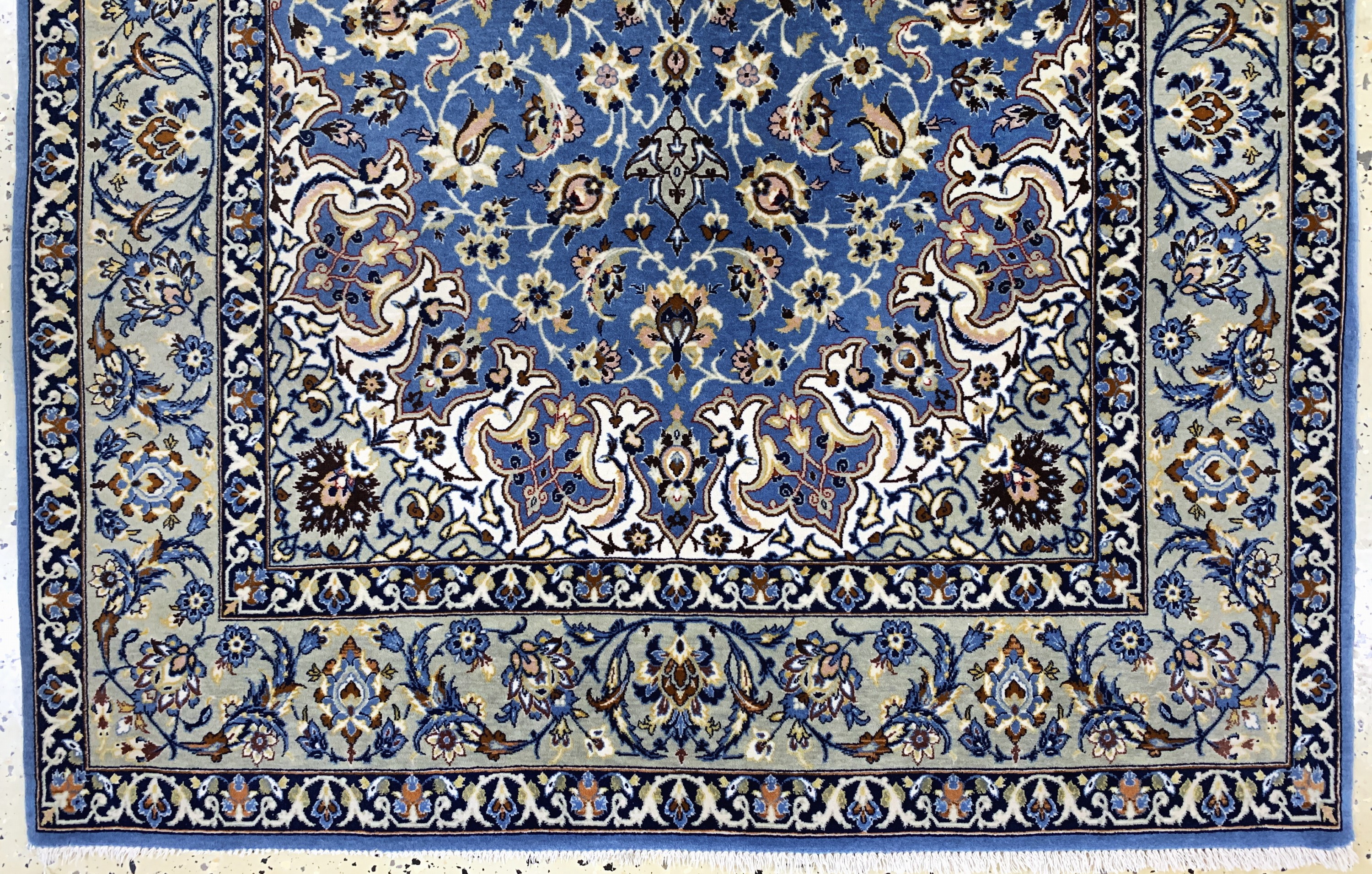 Detail b: Esfahan fein, Persien, Ende 20.Jhd., Korkwolle auf Seide, ca. 167 x 106 cm, EHZ: 2