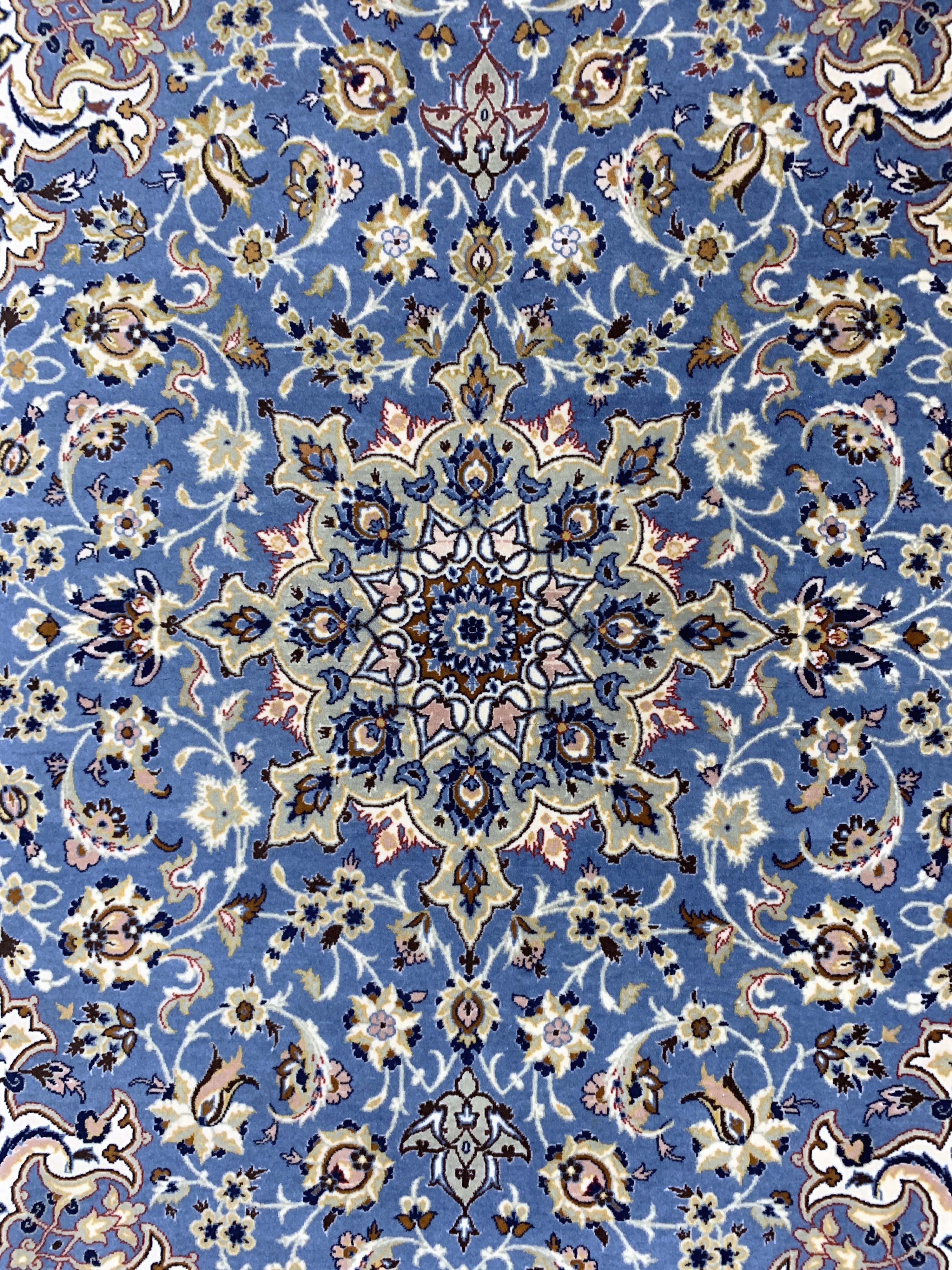 Detail c: Esfahan fein, Persien, Ende 20.Jhd., Korkwolle auf Seide, ca. 167 x 106 cm, EHZ: 2
