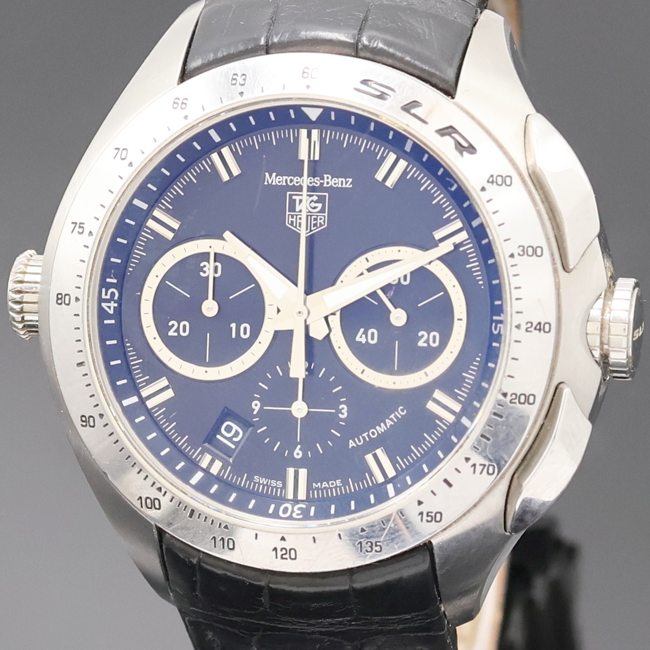 Detail a: TAG HEUER auf 3500 Stück limitierter Armbandchronograph Sondermodell SLR Referenz CAG2110, Automatik, Schweiz um 2006, Edelstahlgeh. inkl. orig. ...