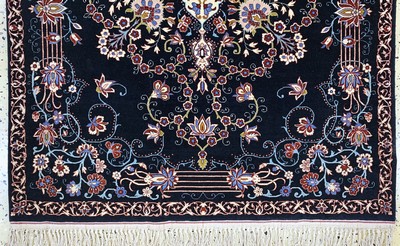 27019193c - Esfahan fein, Persien, Ende 20.Jhd., Korkwolle auf Seide, ca. 156 x 105 cm, EHZ: 1-2 ...