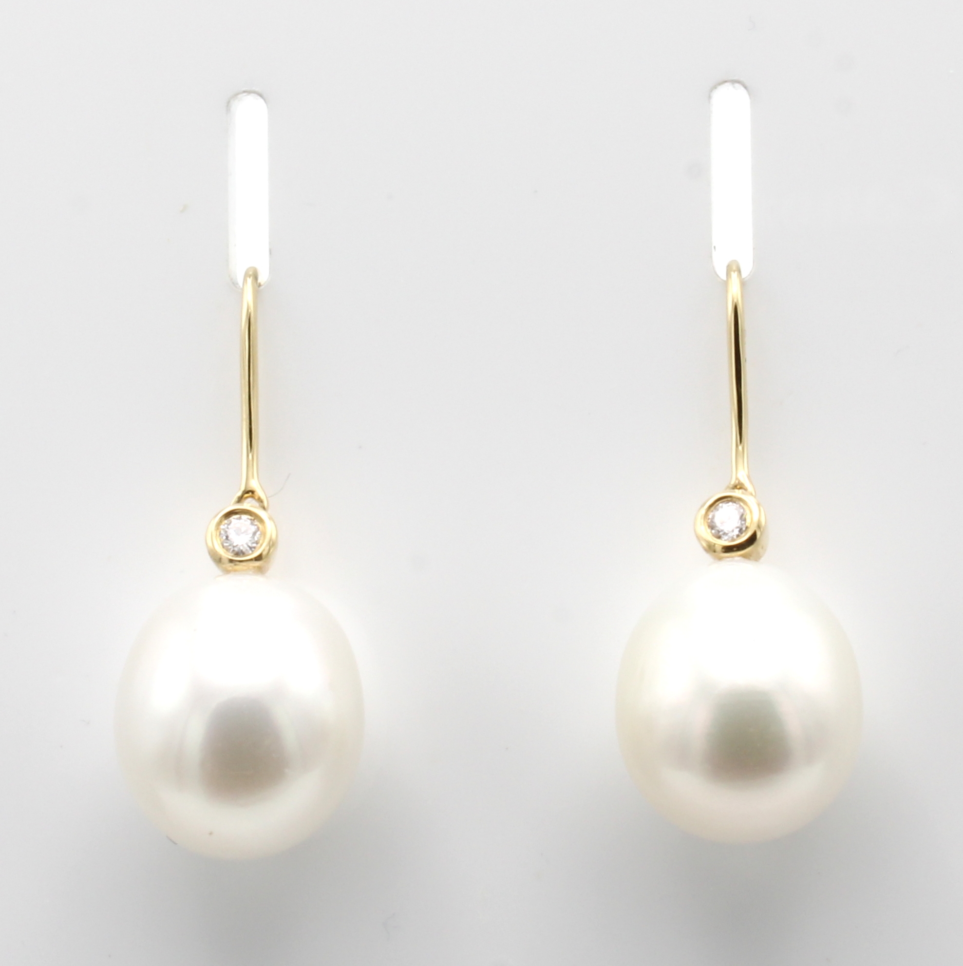 Image 27019523 - Paar Ohrgehänge mit Südseezuchtperlen und Brillanten, GG 585/000, 2 Brill. zus. ca. ...