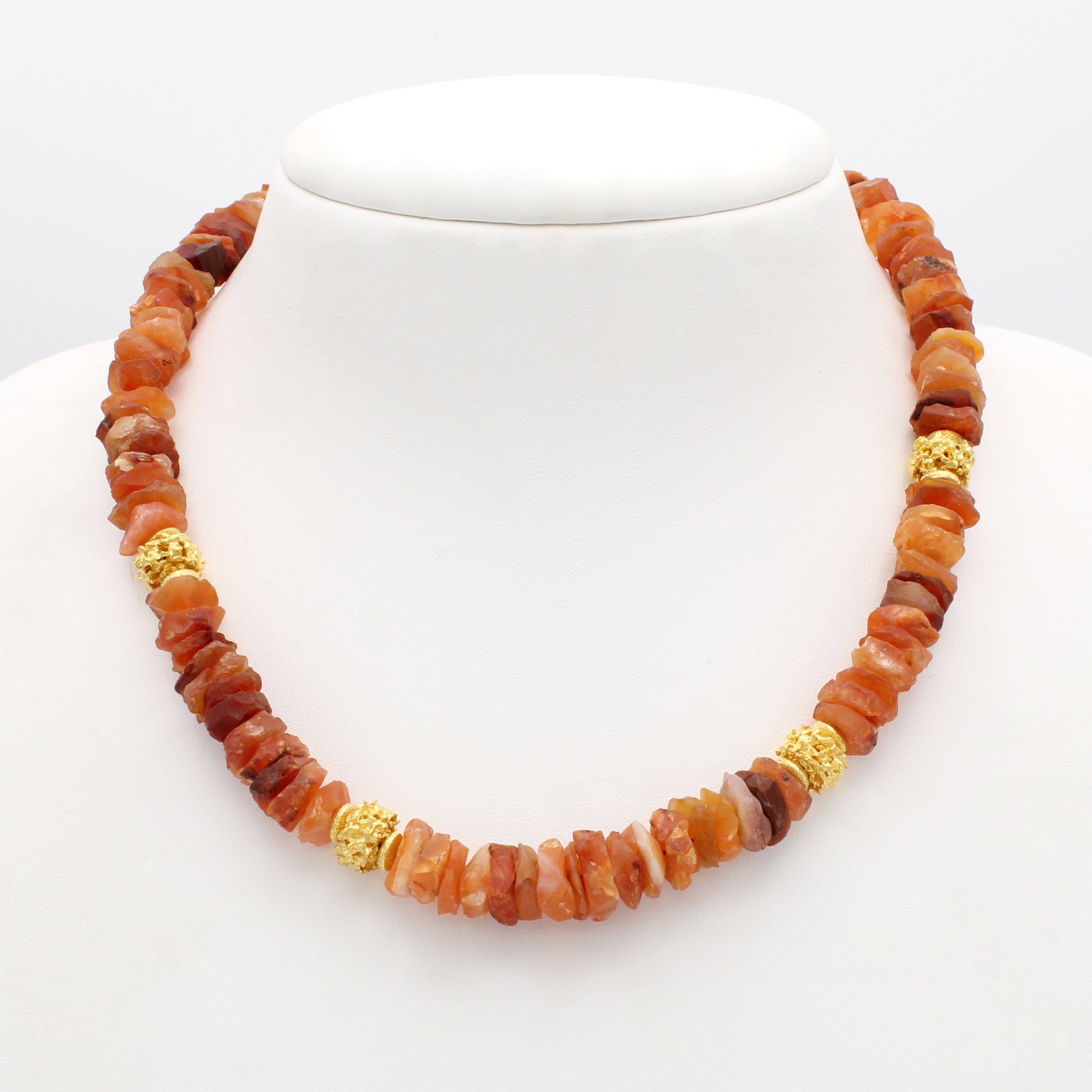 Image 27019526 - Collier aus Karneolen, Magnetschließe und Zwischenteile Silber verg., ungeschliffene ...