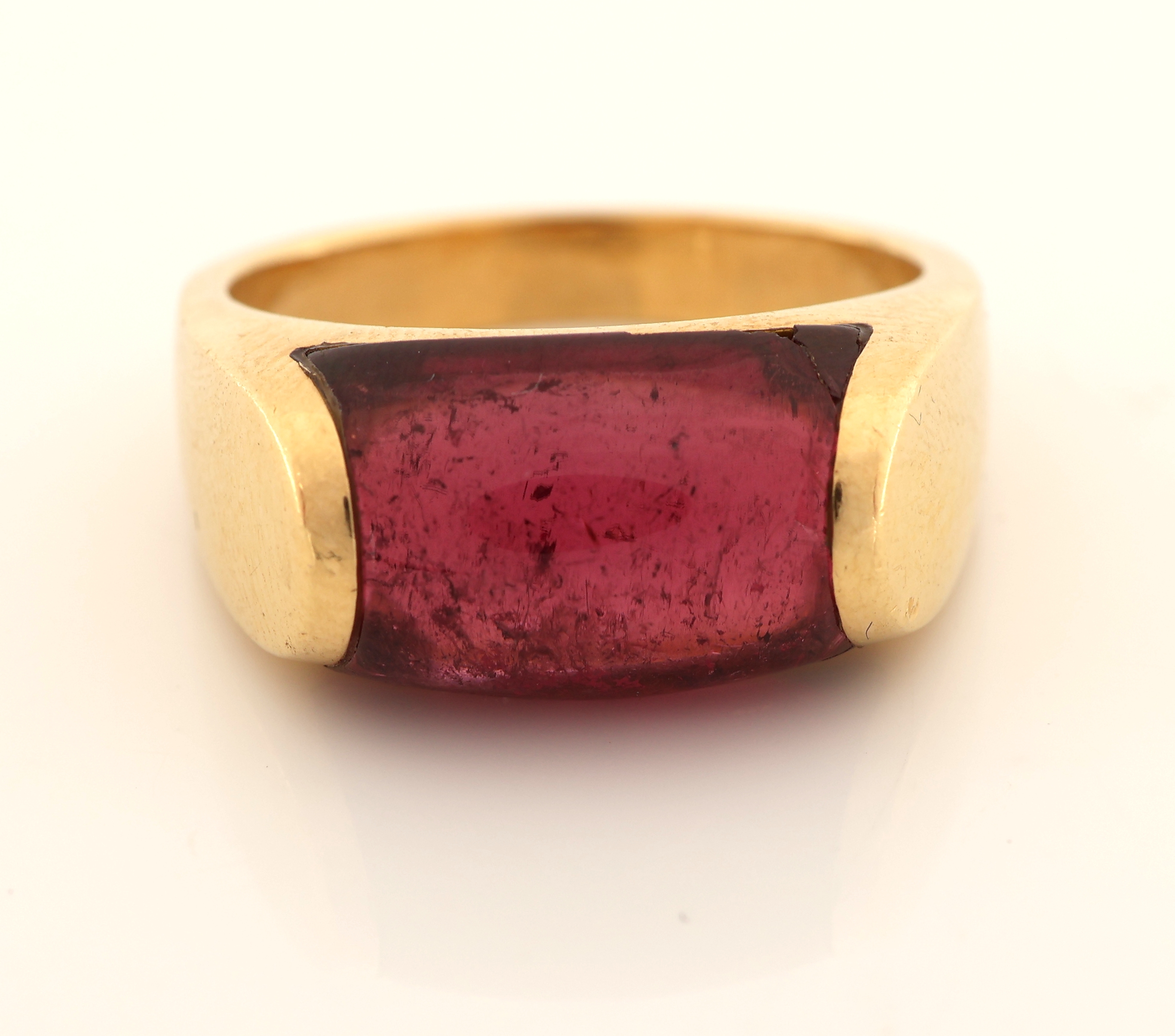 Detail a: 18 kt Gold BULGARI Turmalin-Ring, GG 750/000, Turmalin-Cabochon ca. 4.00 ct, RW 53,ca. 8.5 g, sign.