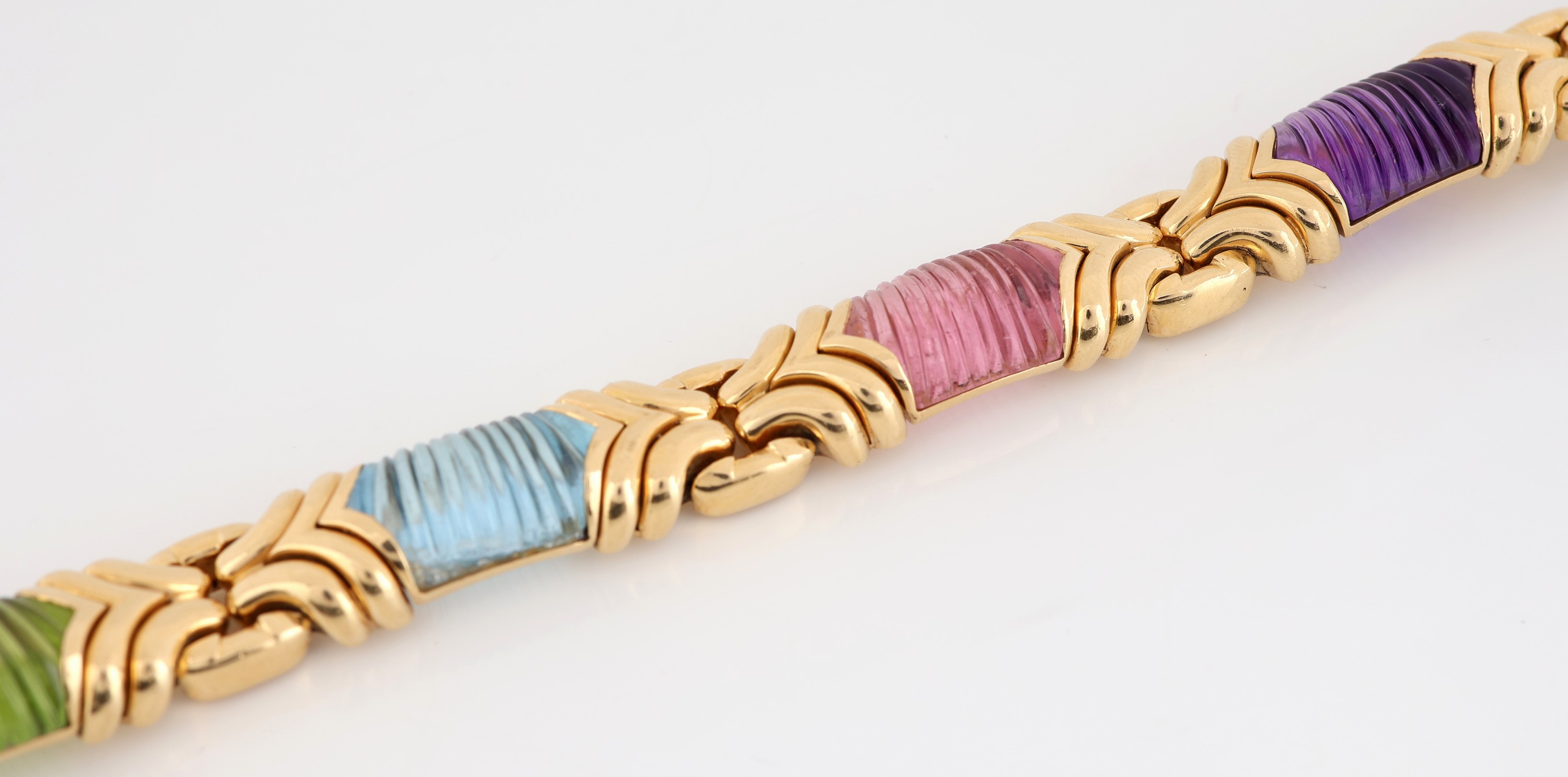 Detail a: 18 kt Gold BULGARI Farbstein-Armband, GG 750/000, Mittelteil bes. mit facett. Amethyst,Blautopas (beh.), Verdelith und Rosenquarz, schöne ...