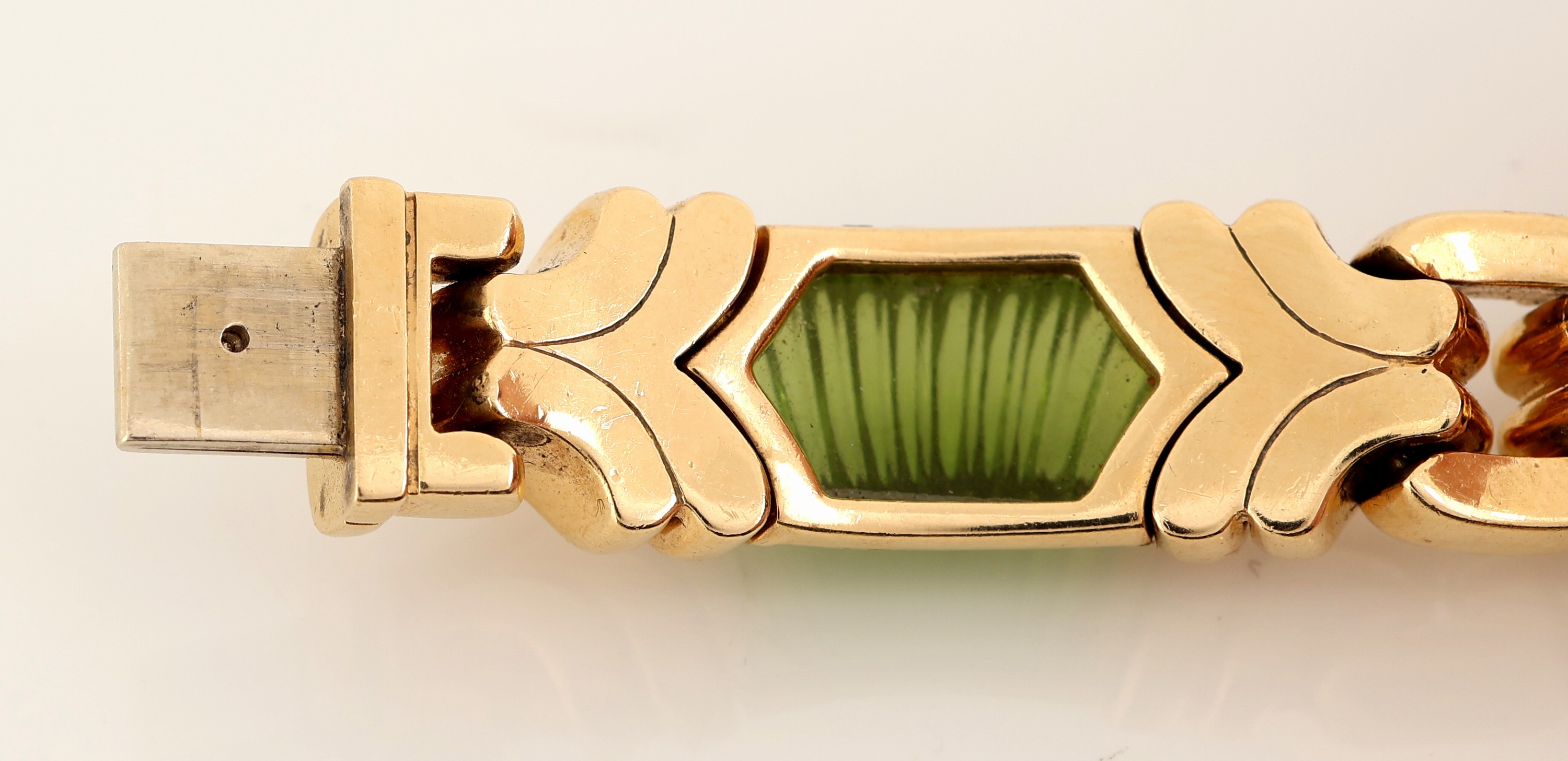 Detail e: 18 kt Gold BULGARI Farbstein-Armband, GG 750/000, Mittelteil bes. mit facett. Amethyst,Blautopas (beh.), Verdelith und Rosenquarz, schöne ...