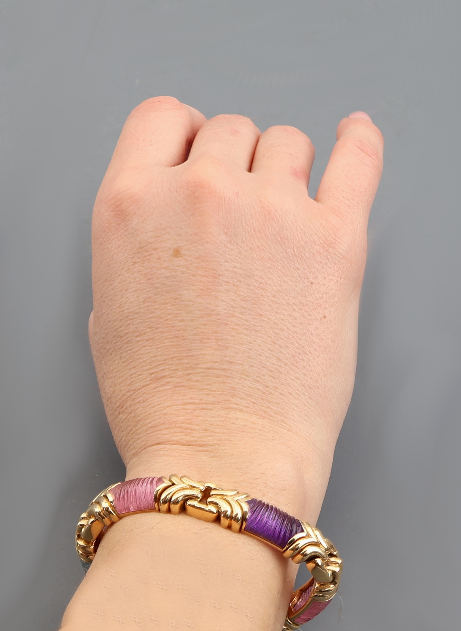 Detail f: 18 kt Gold BULGARI Farbstein-Armband, GG 750/000, Mittelteil bes. mit facett. Amethyst,Blautopas (beh.), Verdelith und Rosenquarz, schöne ...