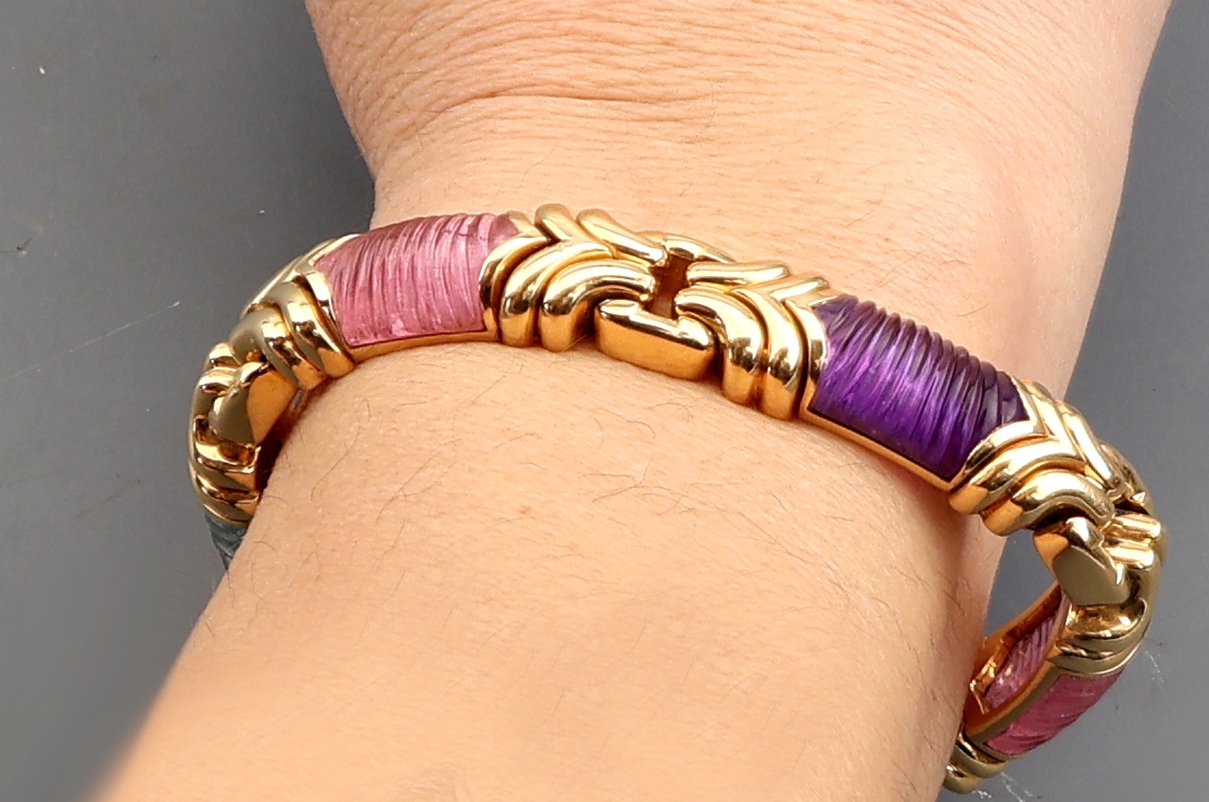 Detail g: 18 kt Gold BULGARI Farbstein-Armband, GG 750/000, Mittelteil bes. mit facett. Amethyst,Blautopas (beh.), Verdelith und Rosenquarz, schöne ...