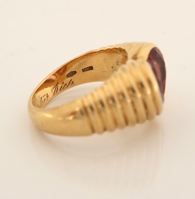 27019668c - 18 kt Gold BULGARI Turmalin-Ring, GG 750/000, facett. Rubellite zus. ca. 2.00 ct, ...