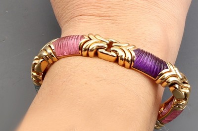 27019669g - 18 kt Gold BULGARI Farbstein-Armband, GG 750/000, Mittelteil bes. mit facett. ...