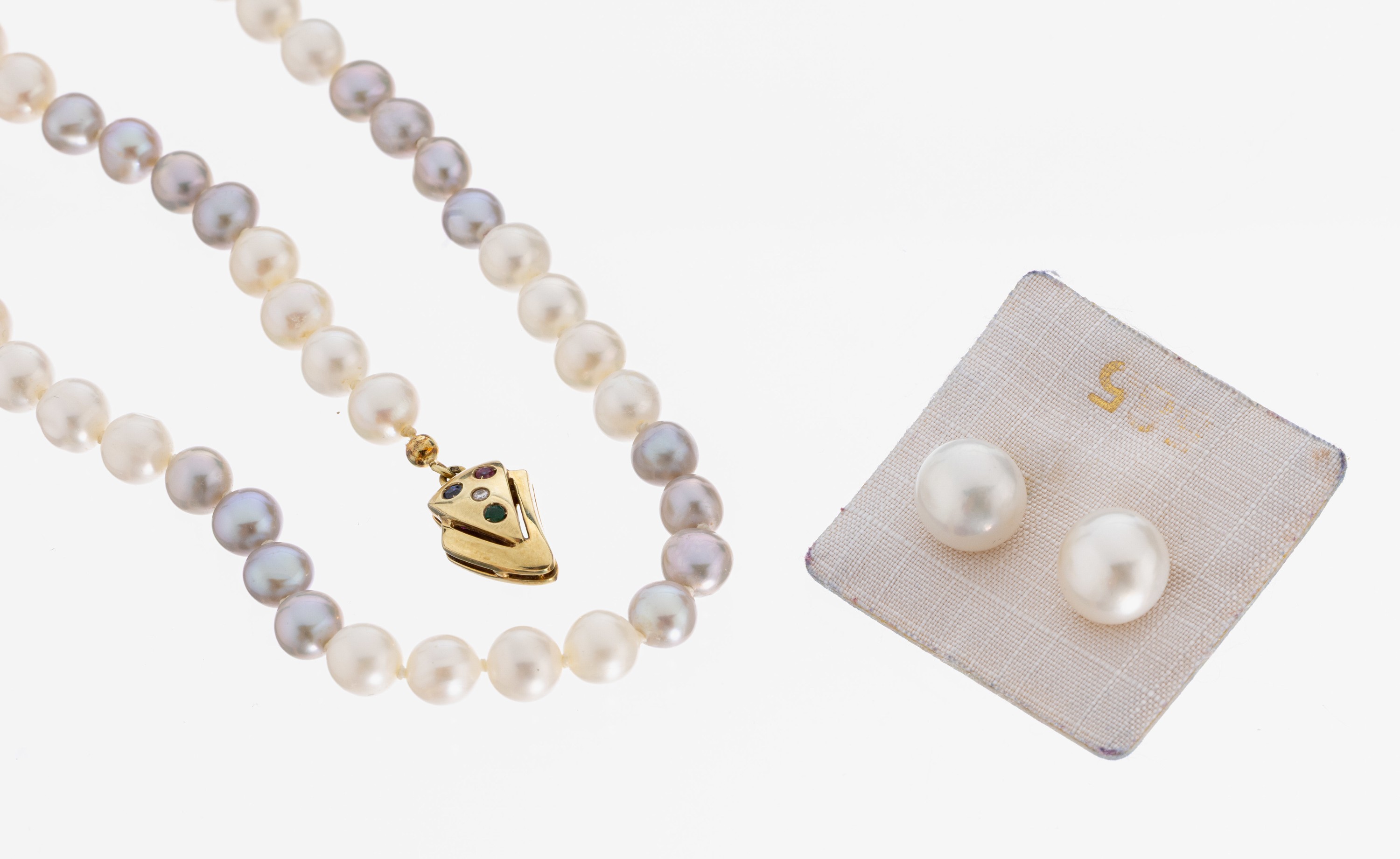 Image 27019737 - Perl-Collier mit 14 kt Gold Schmuckschließe, GG 585/000, weiße und silbergraue ...