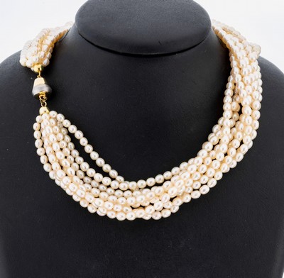 Image Zuchtperl-Collier mit 14 kt Gold Schließe, GG/WG 585/000, 8-rhg. champagnerfarb. ovale ...