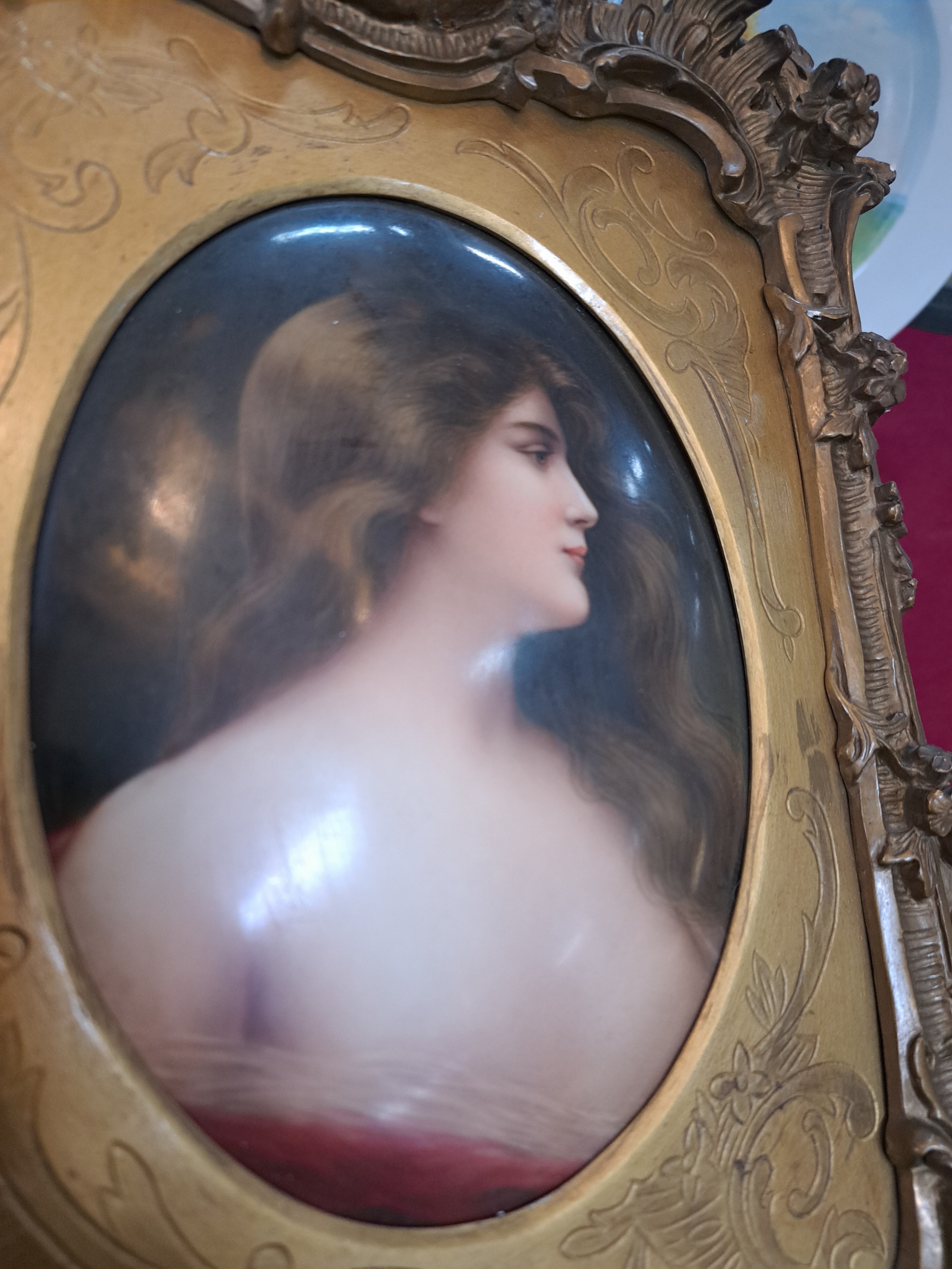 Detail c: Paar Bildplatten, KPM Berlin, signiert Wagner , um 1900, sitzender Akt und Frauenporträt, oval, beide mit feiner Handmalerei, beide signiert, Rahmen ...