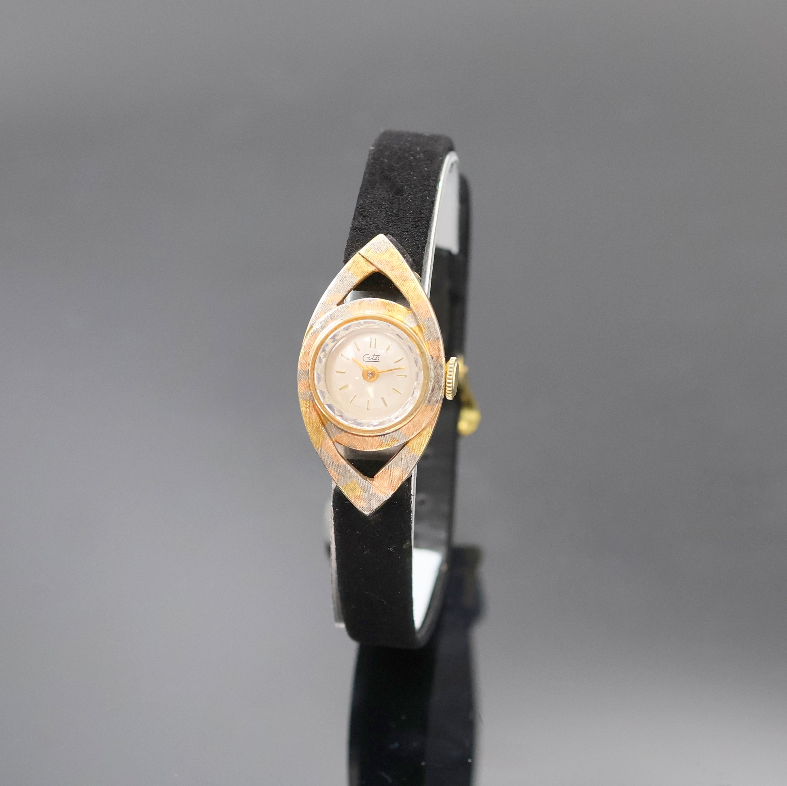 Image 27019865 - CITO Damenarmbanduhr in GG 585/000, Schweiz um 1965, Handaufzug, Geh. teils mit Tricolor ...