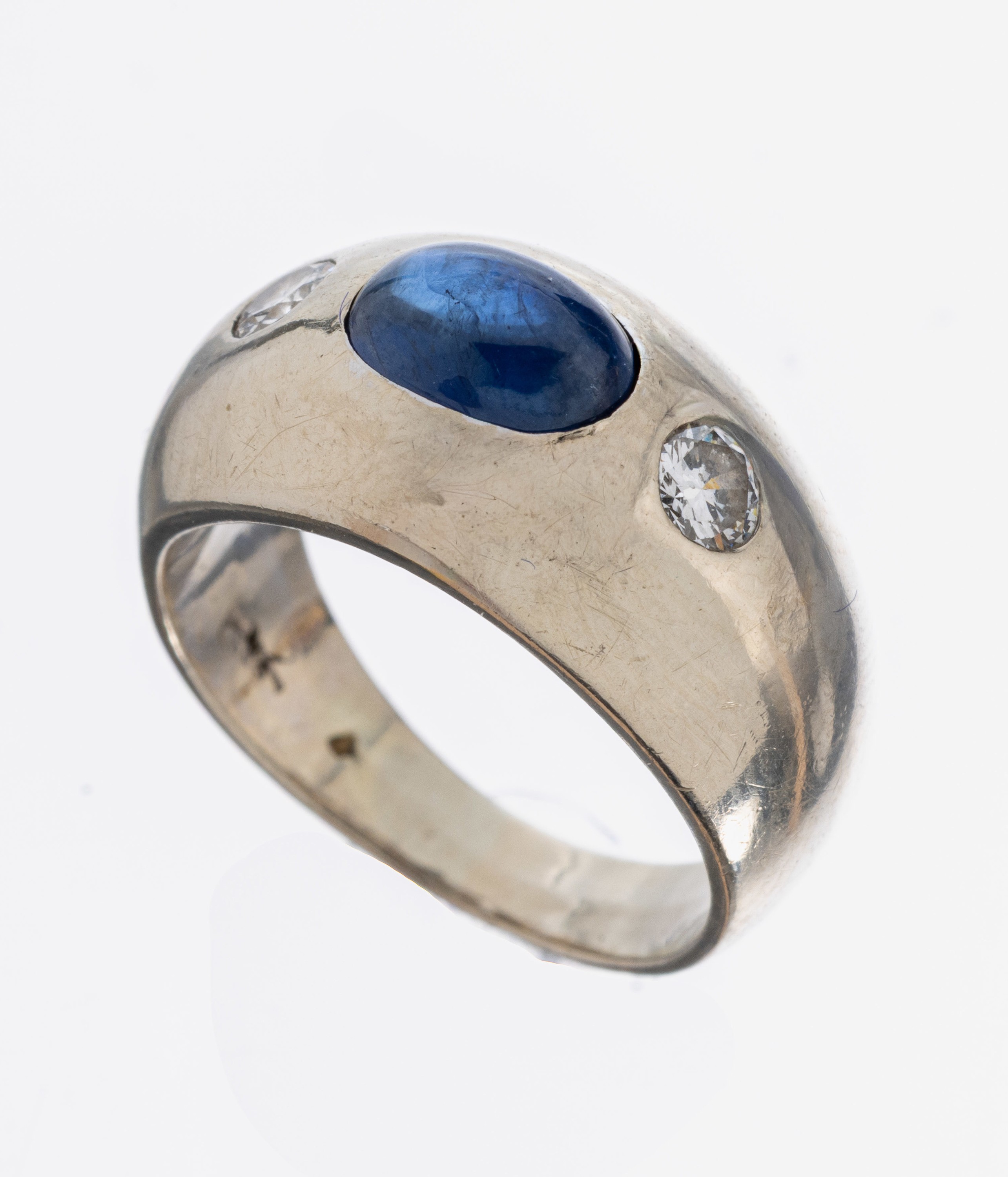 Image 27019873 - 14 kt Gold Saphir-Brillant-Ring, WG 585/000, ovaler Saphir-Cabochon ca. 1.10 ct, ...