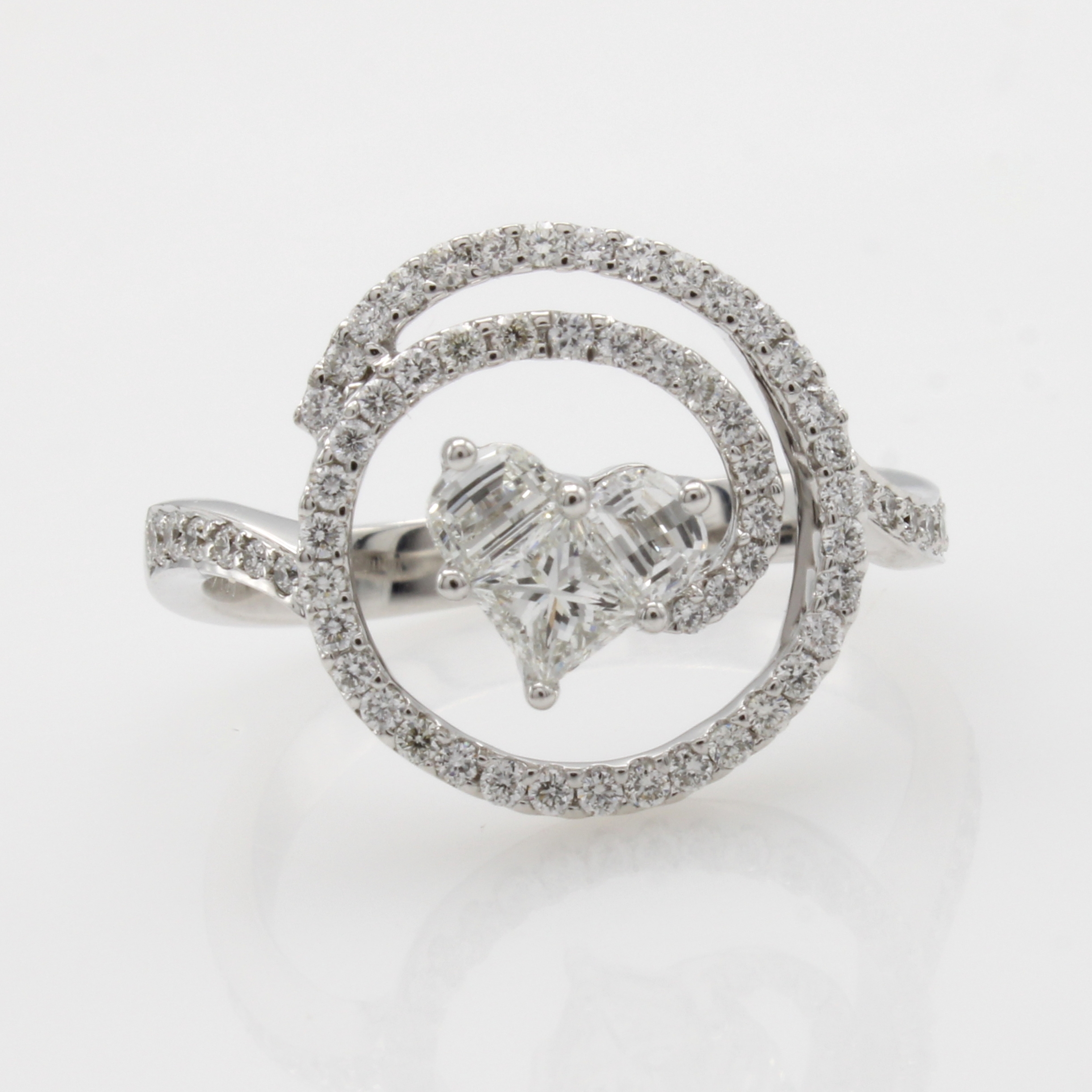 Image 27019948 - Ring mit Brillanten und Diamanten ´invisible setting´, WG 750/000, Brill. u. Diam. zus. ...