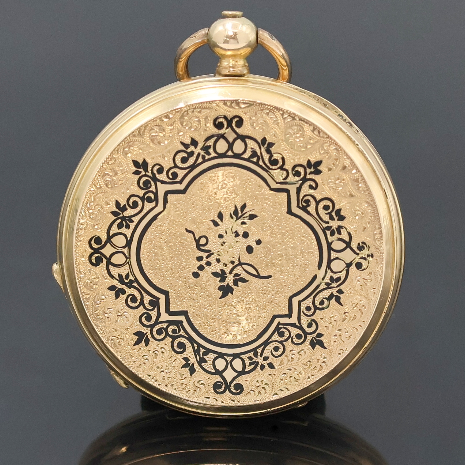 Detail b: VACHERON Geneve kleine Savonette Taschenuhr in RG 585/000, Schweiz um 1890, 3 Deckel- Goldgeh., Schlüsselaufzug, Sprung- u. Rückdeckel floral ...