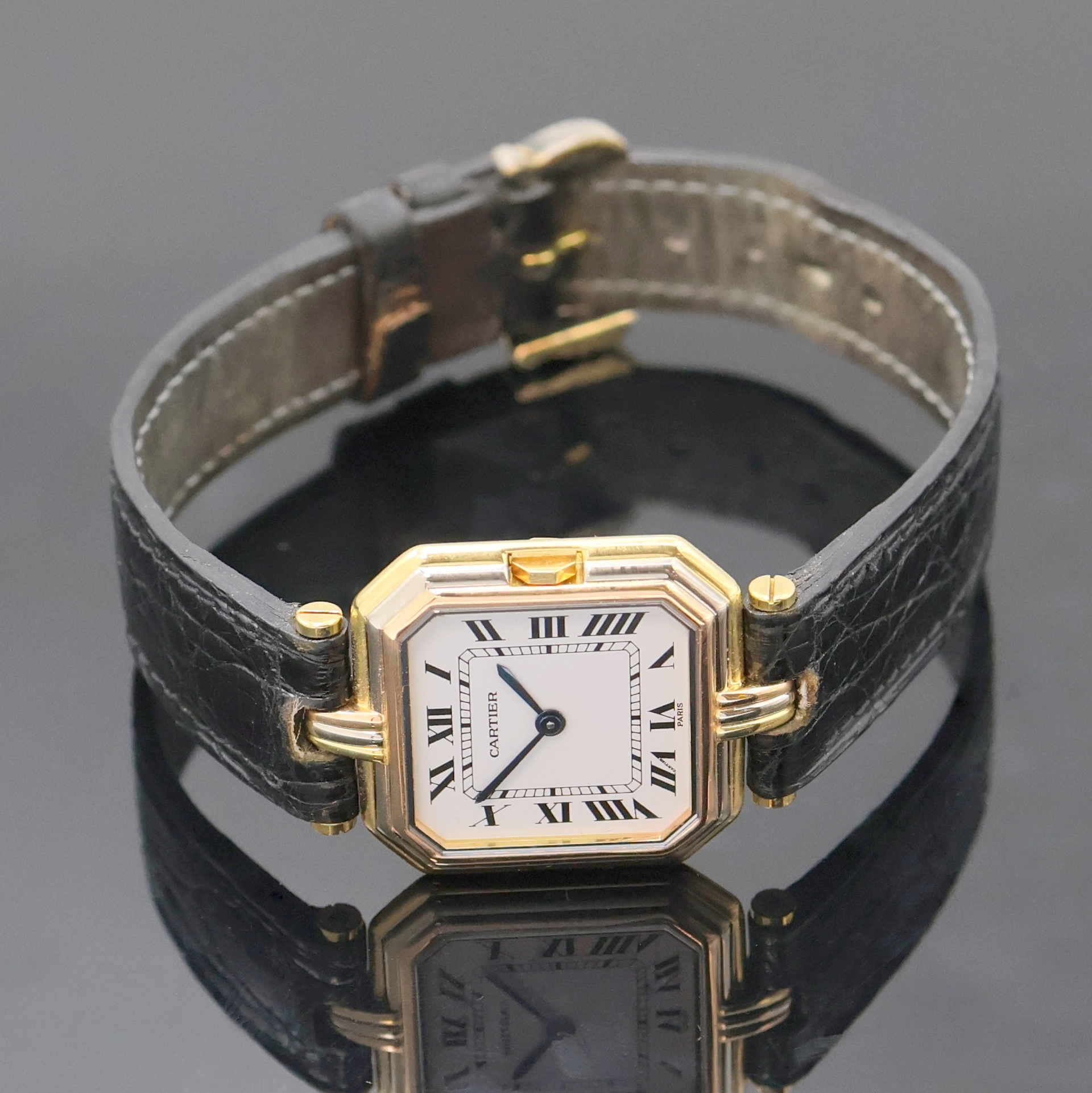 Detail c: CARTIER Paris Armbanduhr Ceinture Trinity in GG/RG/WG 750/000 Referenz 81054, quarz, Frankreich um 1980, massives tricolor Goldgeh. inkl. Lederband ...
