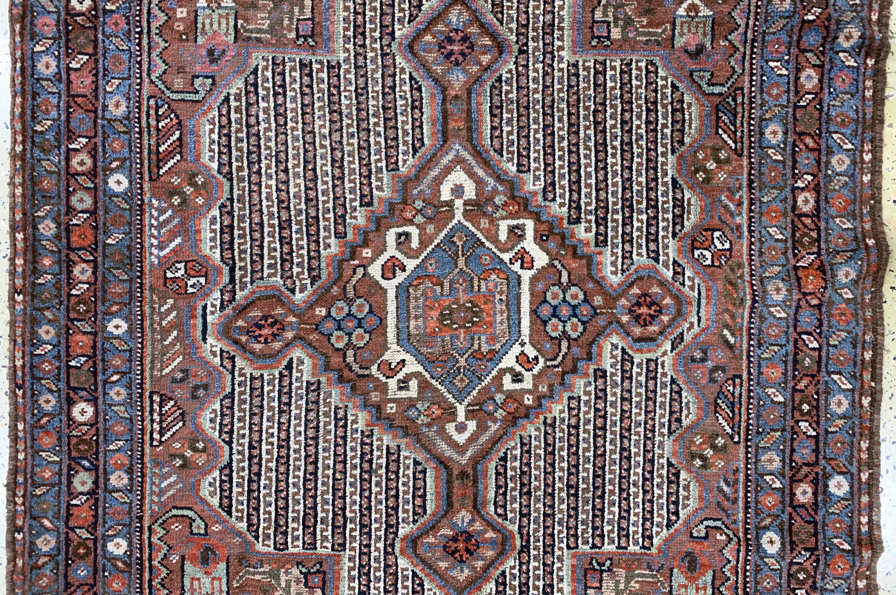 Detail b: Khamseh antik, Persien, um 1900, Wolle auf Wolle, ca. 183 x 130 cm, EHZ: 2-3