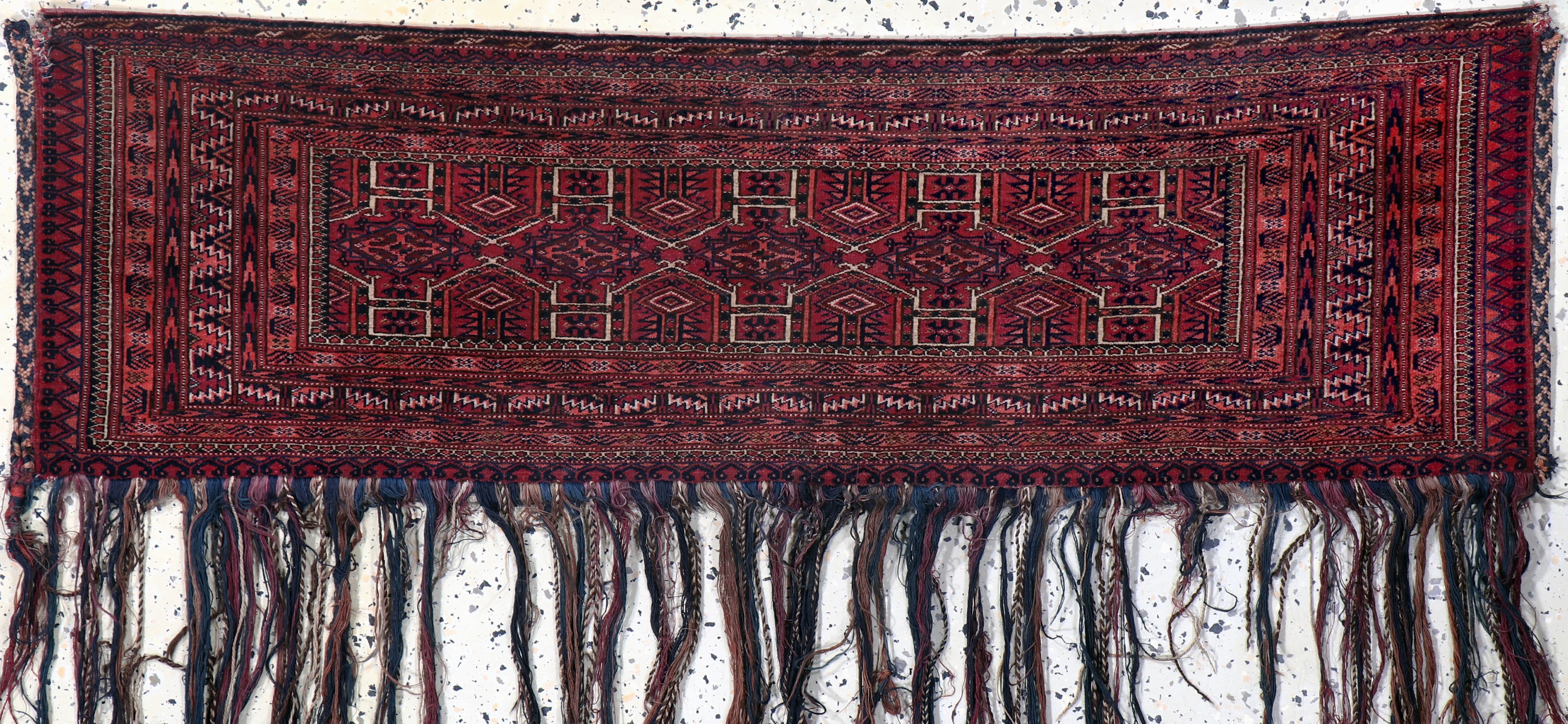 Tekke Torba, Turkmenistan, um 1900, Wolle auf Wolle, ca. 126 x 39 cm, EHZ: 2