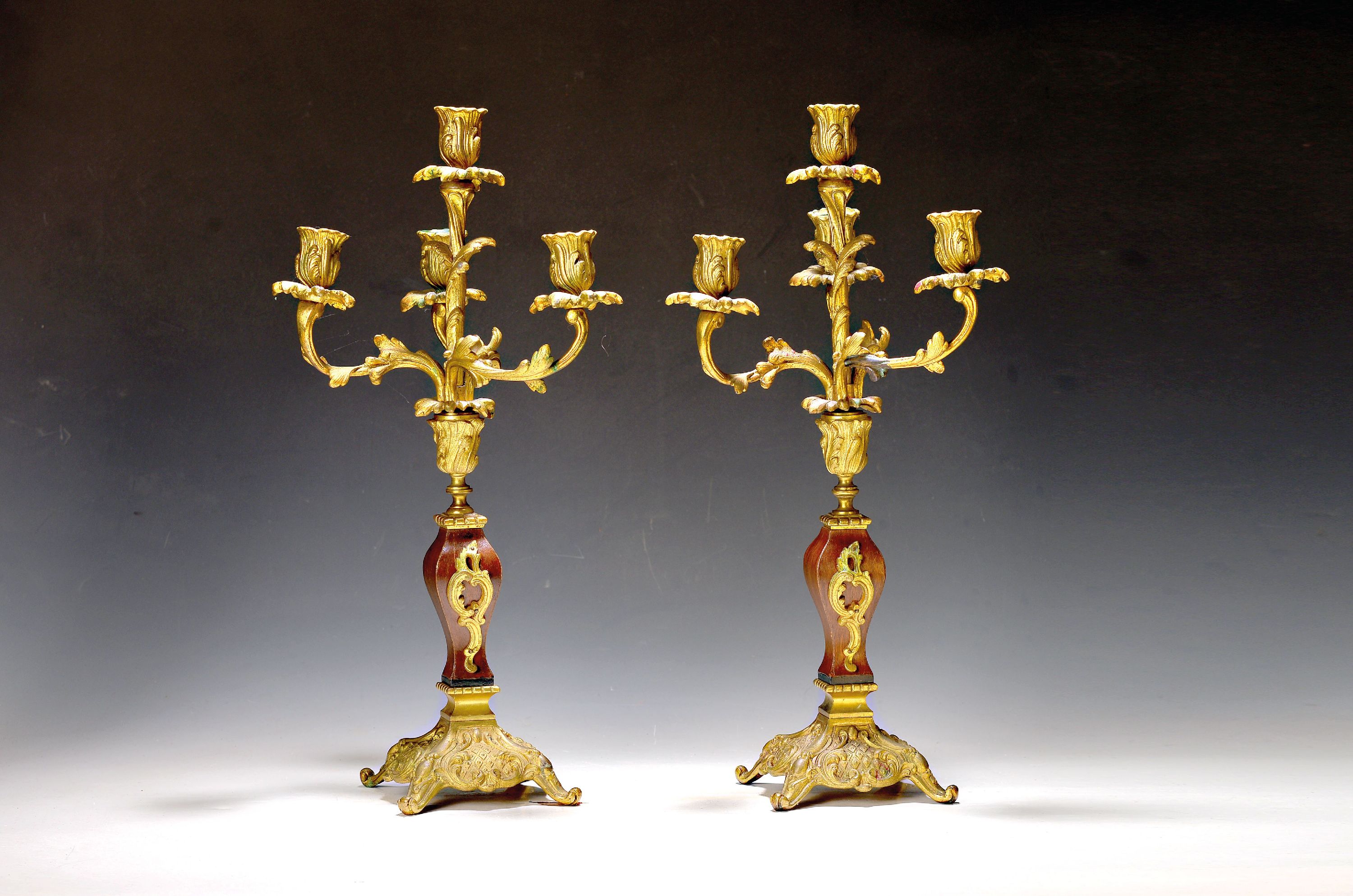 Image 27019993 - Paar Kerzenleuchter, Frankreich um 1880, Mahagonikorpus mit vergoldeten Messingmonturen, ...