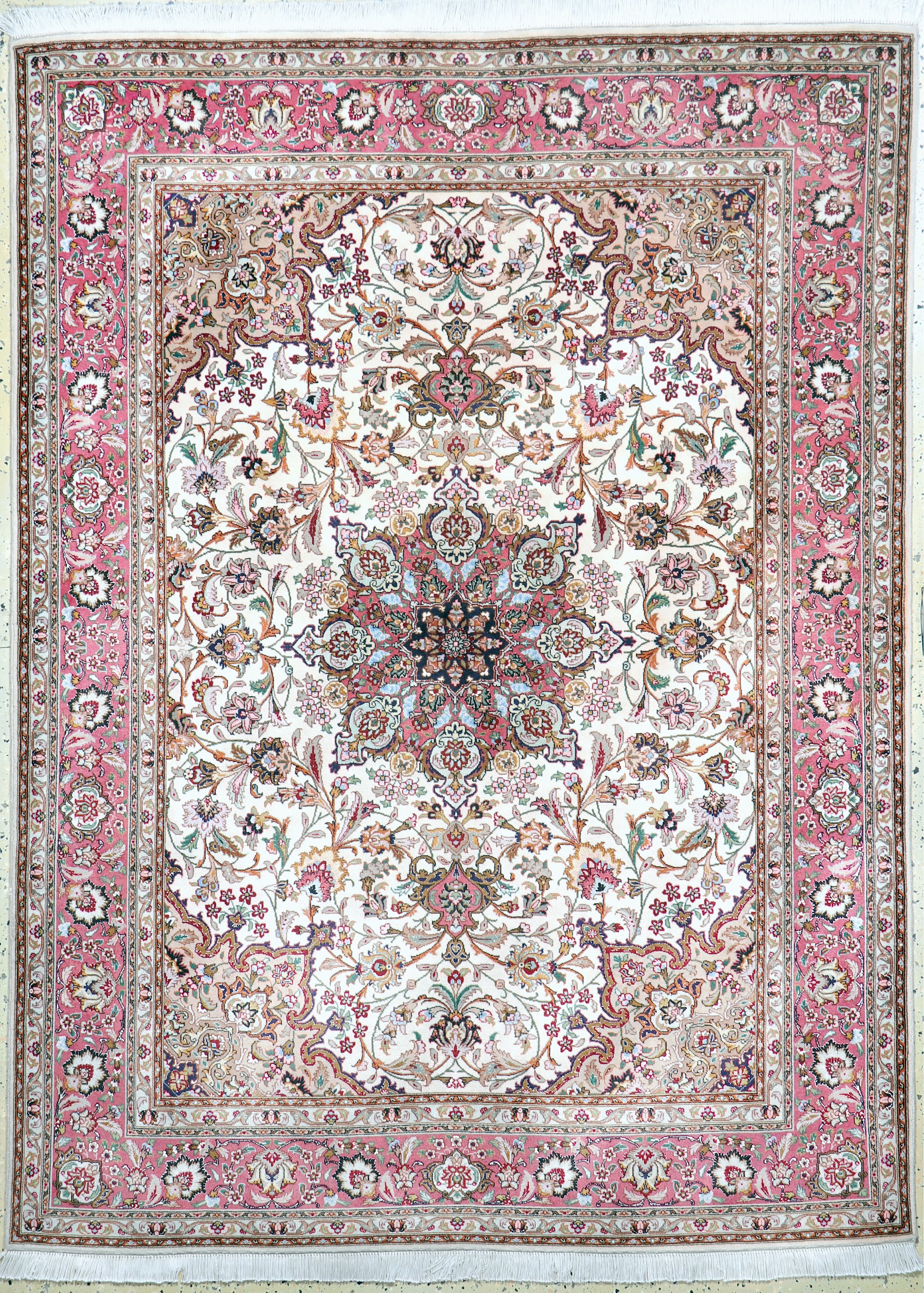 Image 27019994 - Täbriz fein, Persien, Neuwertig, Korkwolle mit Seide, ca. 204 x 150 cm, ca. 500.000 ...