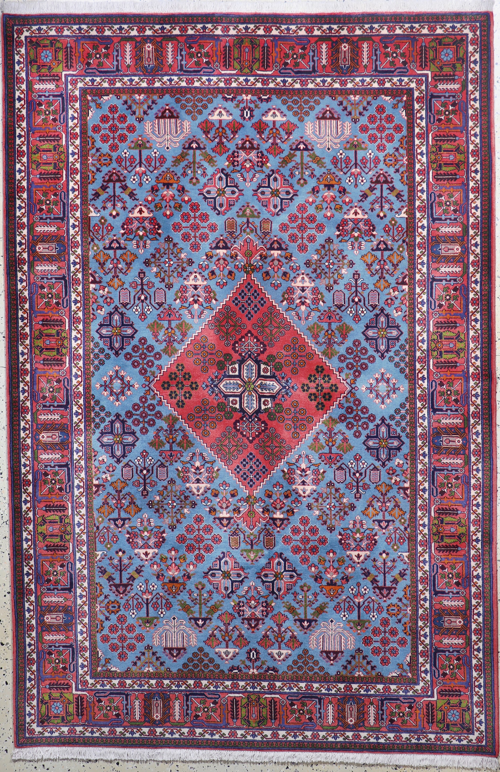 Image 27020131 - Meymeh Kork fein, Persien, Neuwertig, Korkwolle, ca. 255 x 169 cm Schätzpreis: 1450, - ...