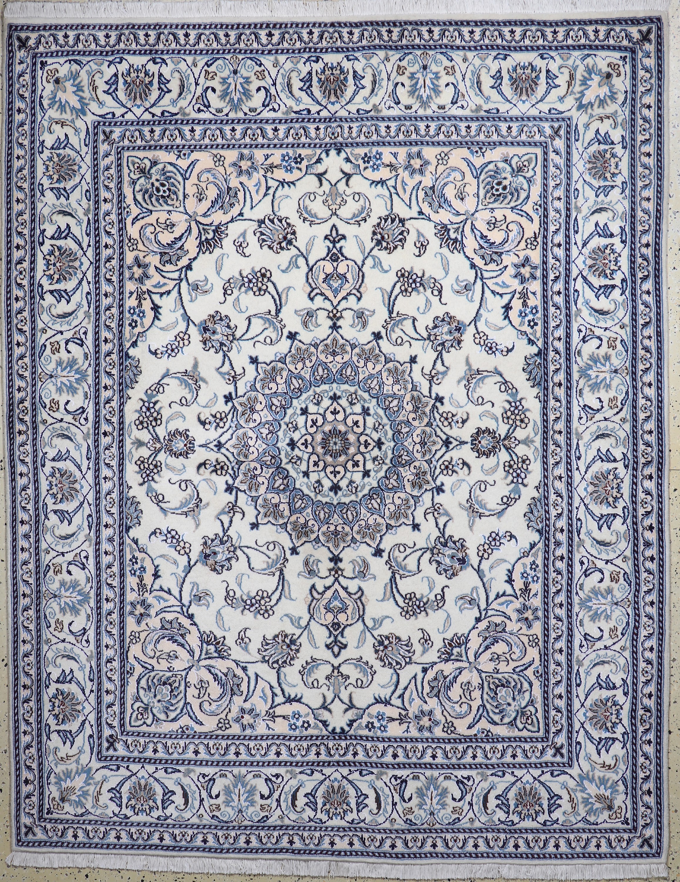 Image 27020161 - Nain, Persien, Neu, Wolle auf Baumwolle, ca. 250 x 197 cm Schätzpreis: 1950, - EUR