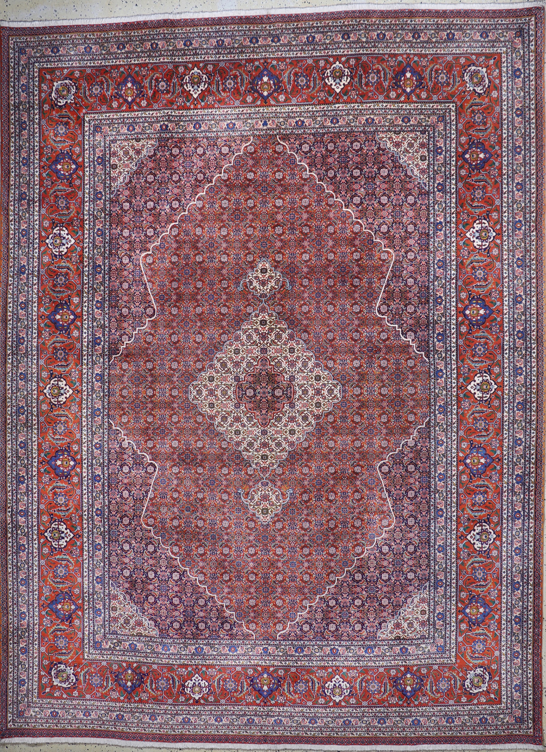 Image 27020172 - Täbriz fein, Persien, Neuwertig, Korkwolle,ca. 340 x 253 cm Schätzpreis: 4900, - EUR