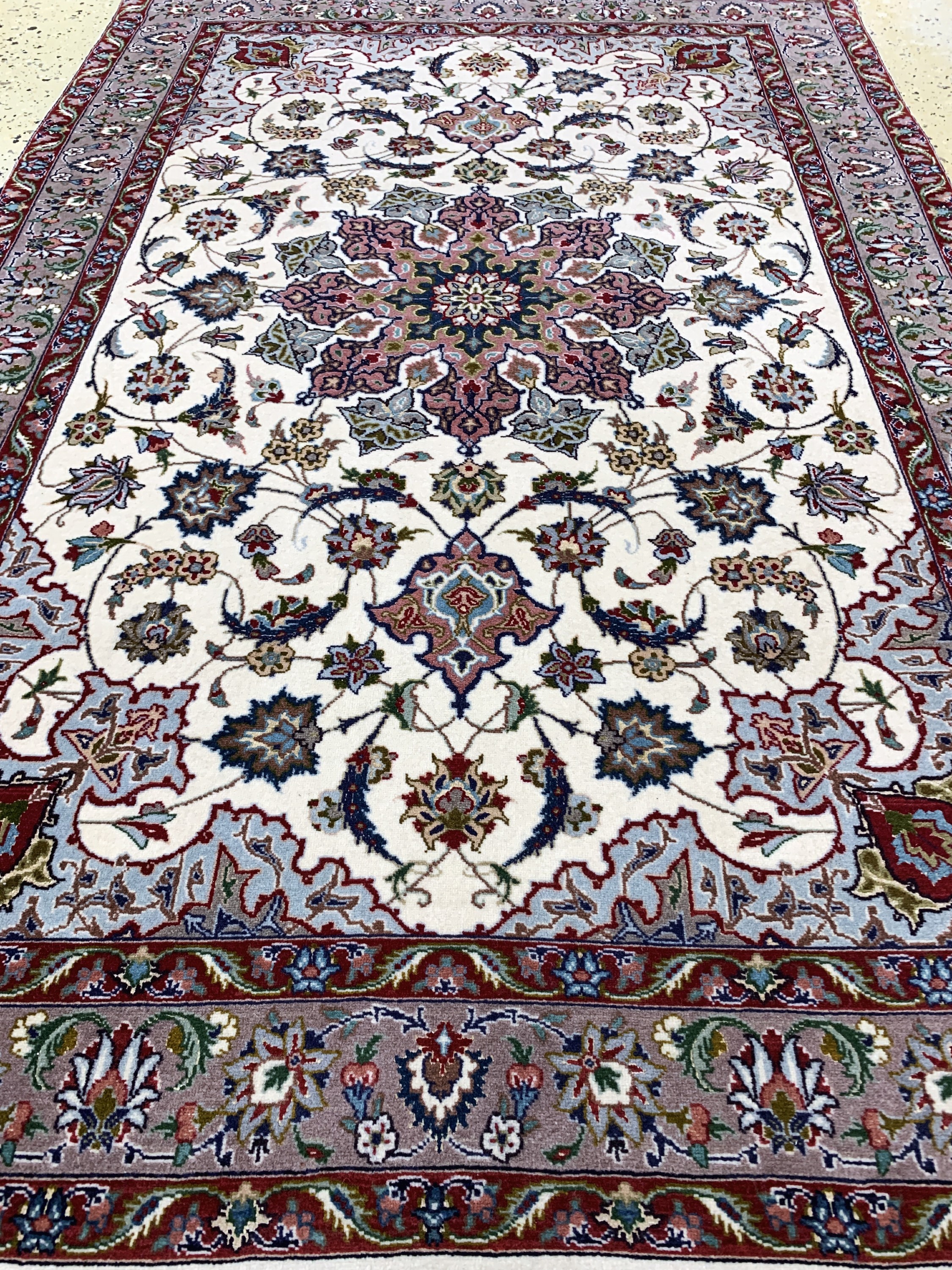 Detail d: Täbriz fein(50 Raj), Persien, Ende 20.Jhd Korkwolle mit Seide, ca. 155 x 105 cm, ca. 500.000 Kn/qm, EHZ: 2