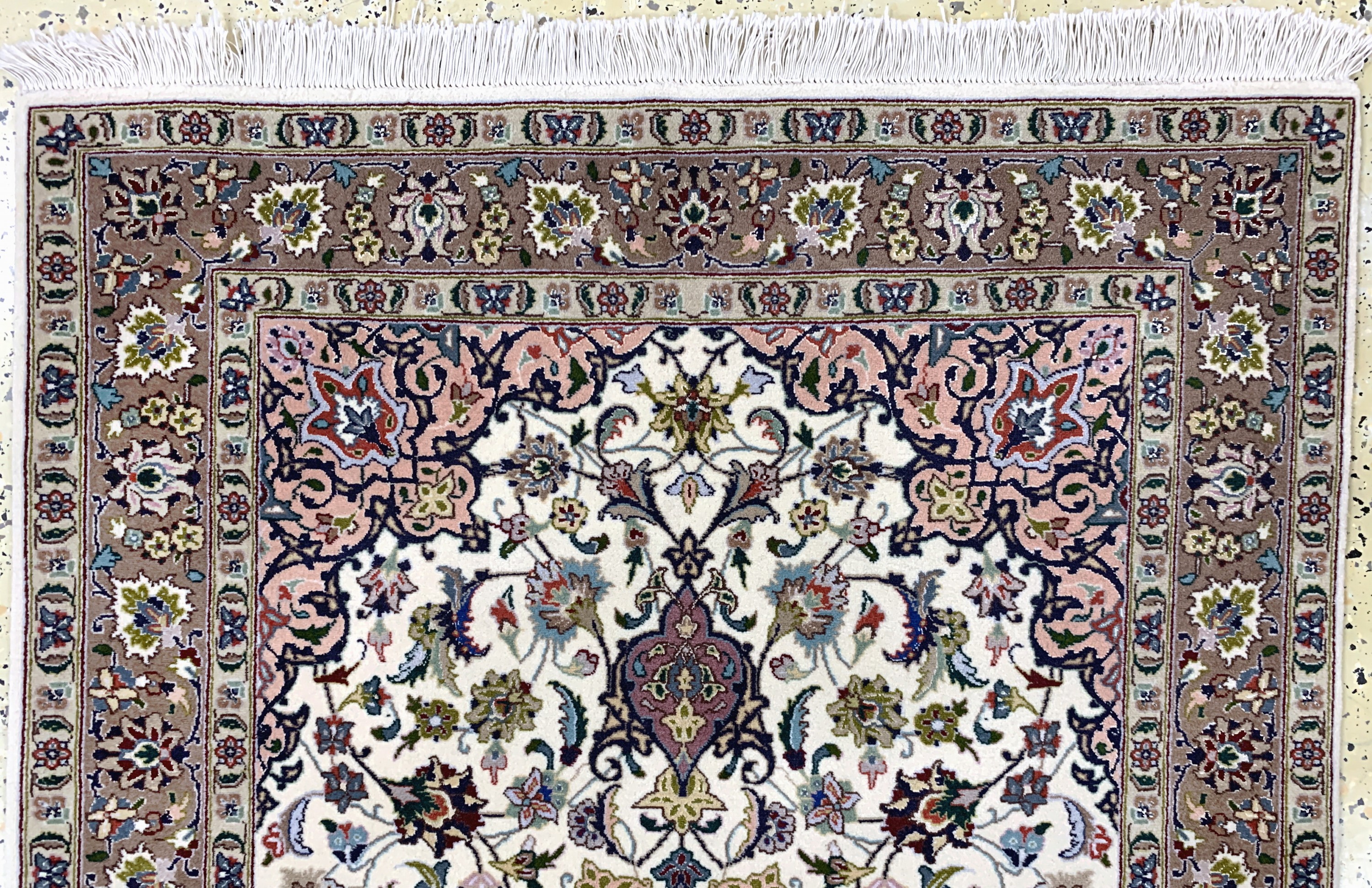 Detail a: Täbriz fein(50 Raj), Persien, Ende 20.Jhd ,Korkwolle mit Seide, ca. 150 x 103 cm, ca. 500.000 Kn/qm, EHZ: 2