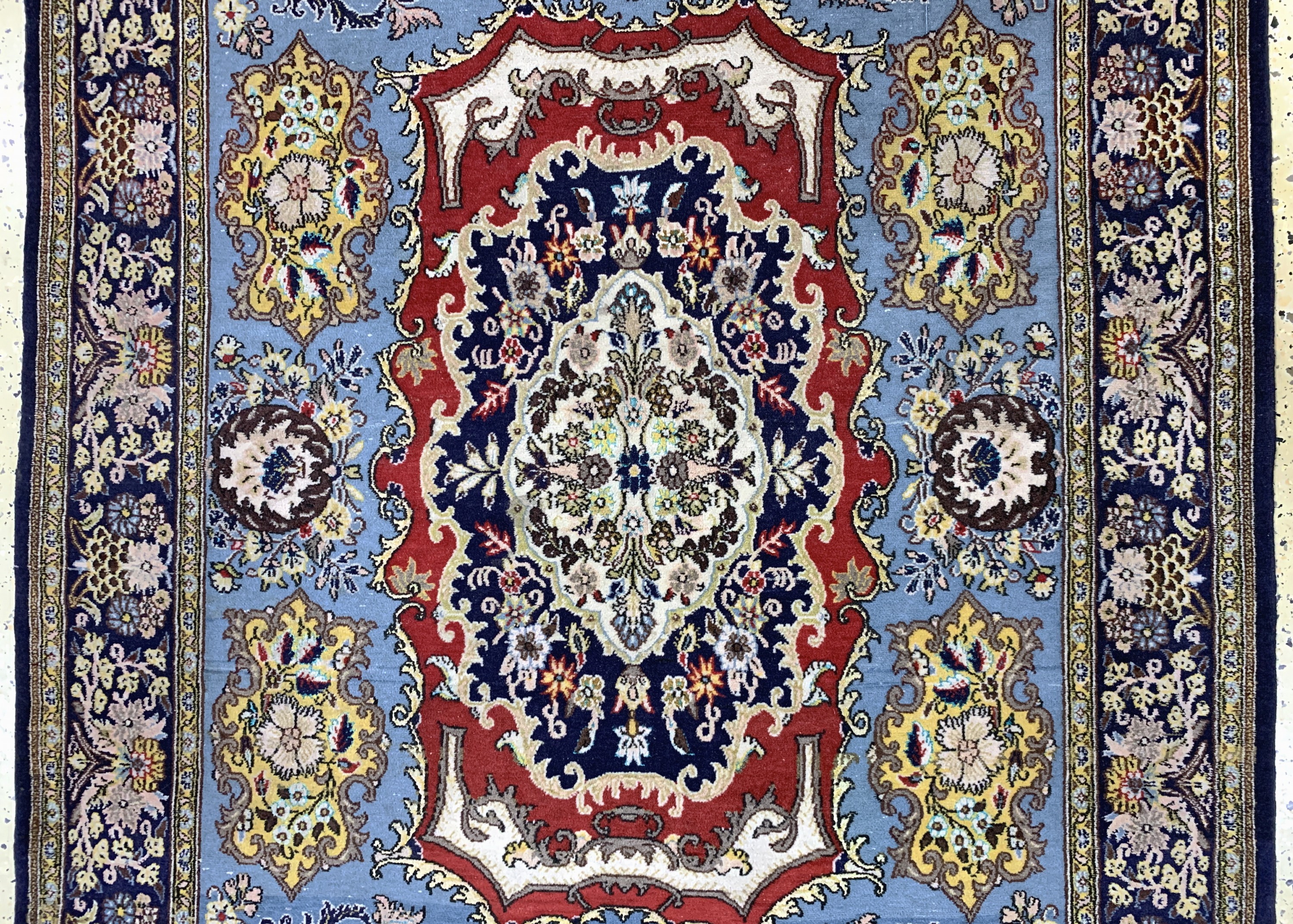 Detail b: Ghom alt, Persien, Mitte 20.Jhd, Wolle mir Seide, ca. 222 x 130 cm, EHZ: 3