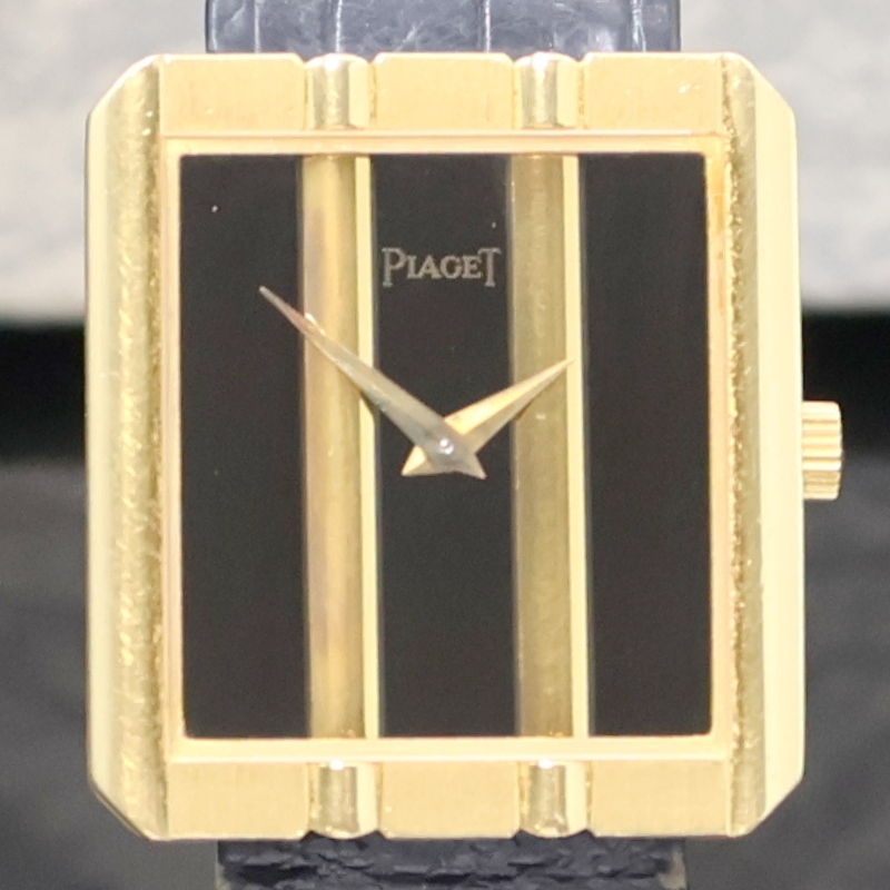 Detail e: PIAGET Polo Armbanduhr in GG 750/000 Referenz 9163, Schweiz um 1965, Handaufzug, Boden 4- fach verschr., orig. Lederband m. Dornschl. in GG 750/000, ...