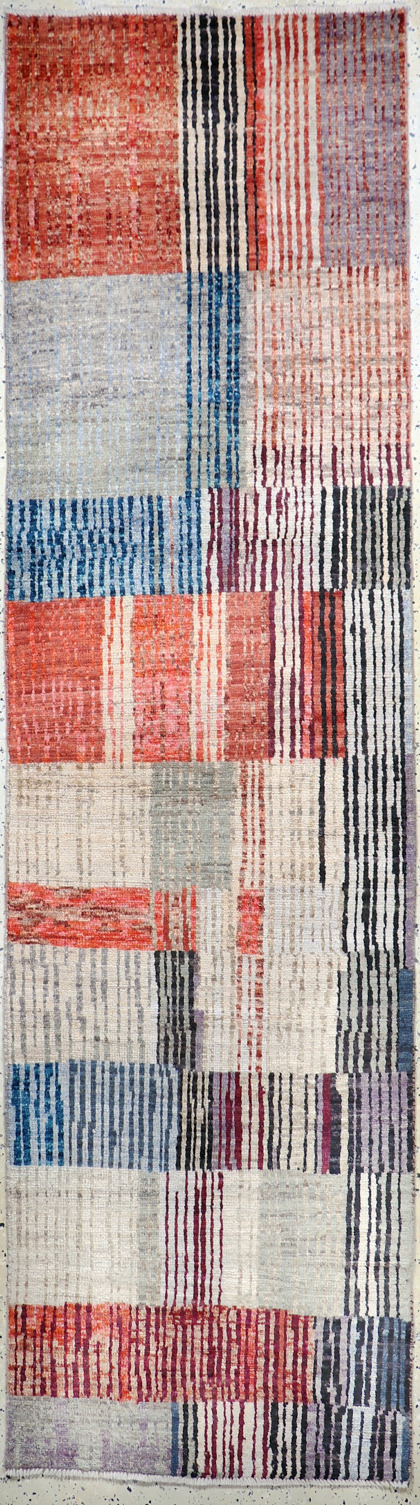 Image 27020211 - Gabbeh´Modern´, Persien, Neuwertig, Wolle auf Wolle, ca. 298 x 82 cm Schätzpreis: ...