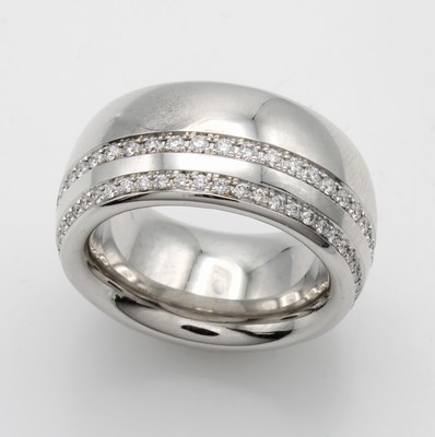 27020273a - Ring mit Brillanten, WG 750/000, Brill. in 2 Reihen gef. zus. ca. 0.95 ct feines ...