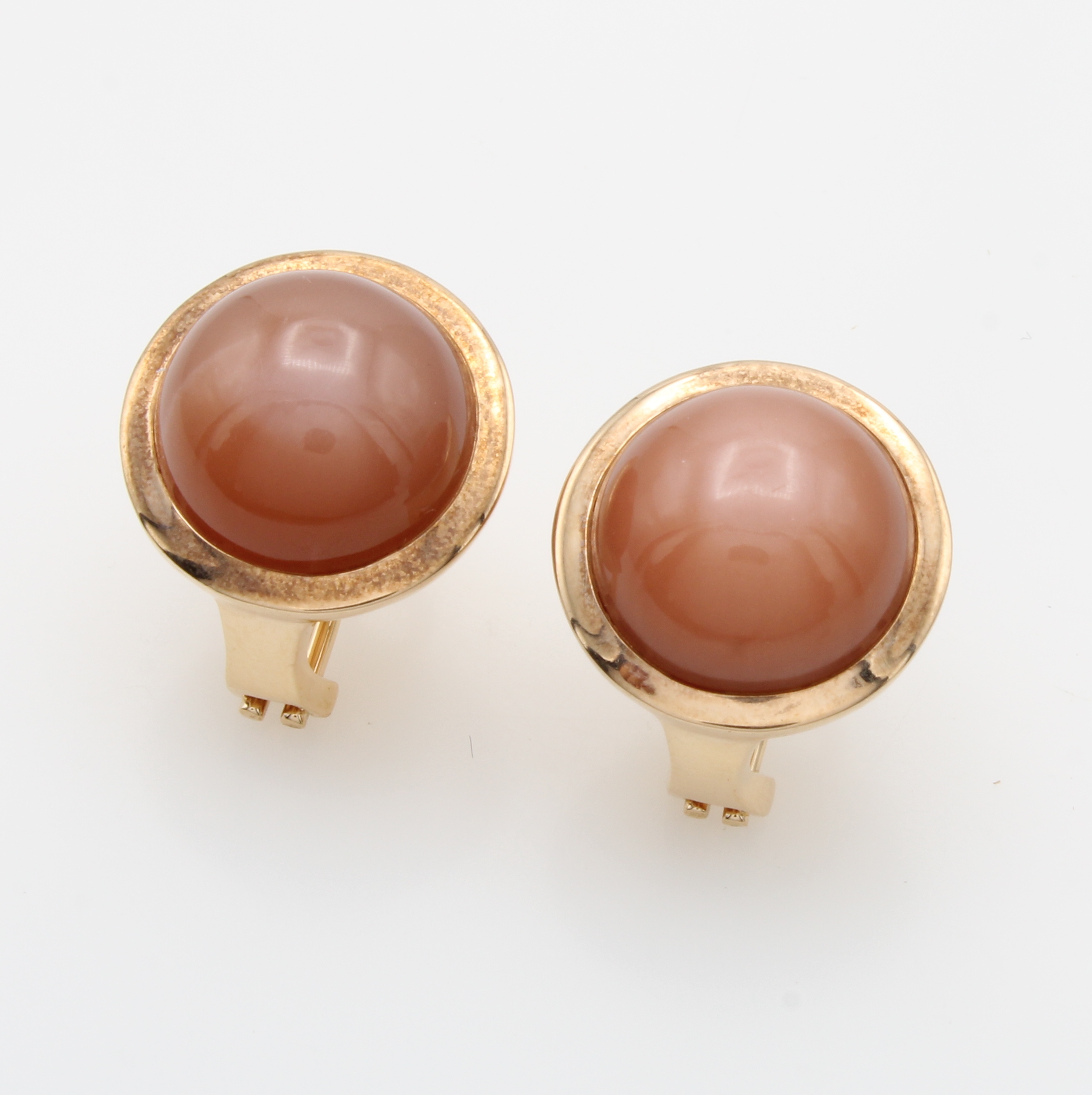 Image 27020334 - Paar Ohrstecker mit Mondsteinen, RoséG 750/ 000, Mondsteincabochon, m. Clipbrisur ...