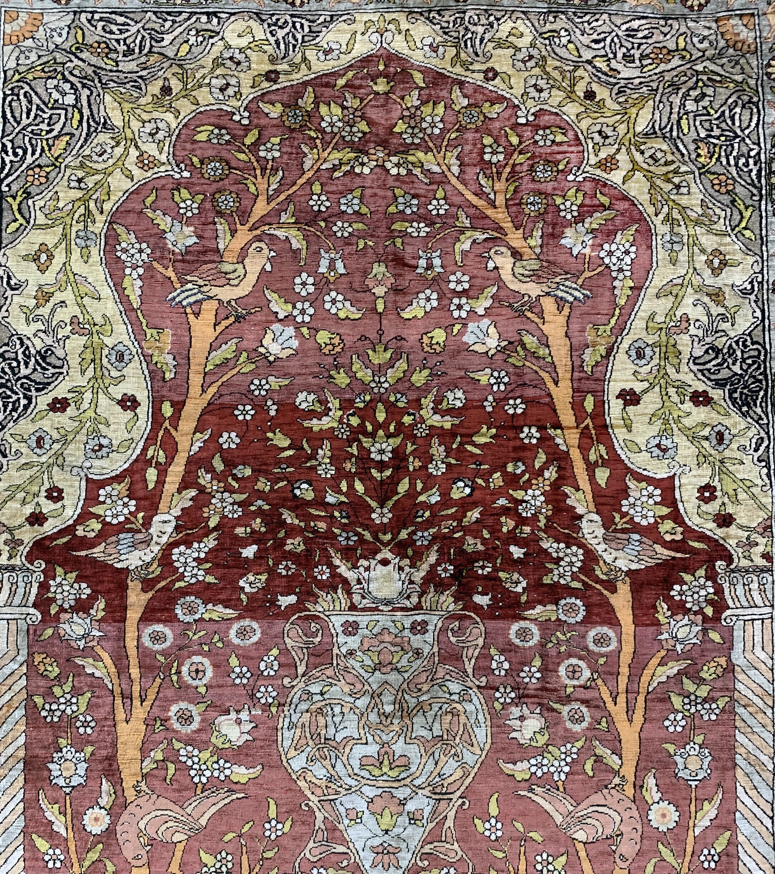 Detail e: Hereke Seide fein signiert, Türkei, Anfang 20.Jhd, reine Naturseide"Metallbroschiert", ca. 146 x 100 cm, ca. 1,0 Mio. Kn/qm, EHZ: 2, ...