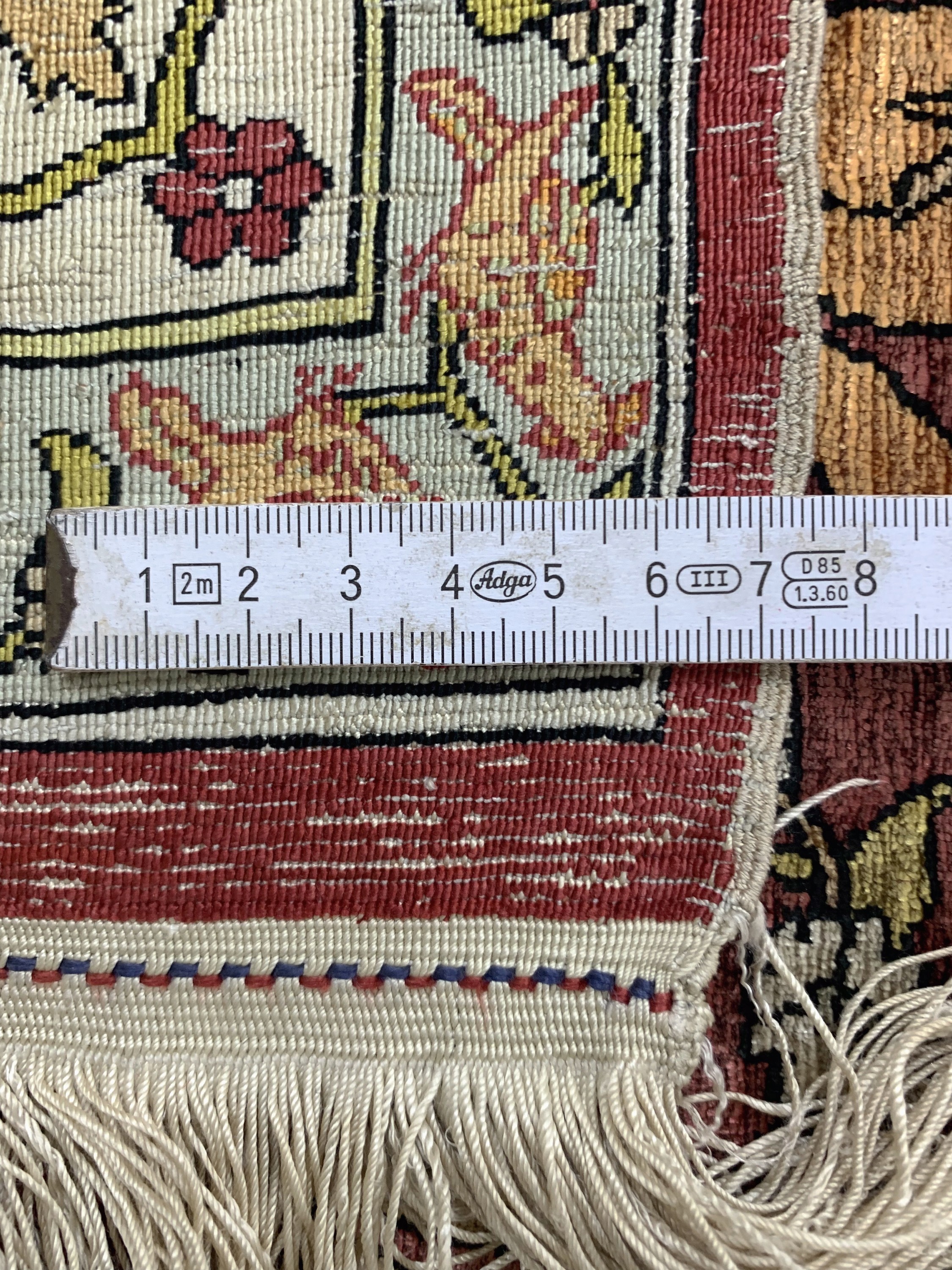 Detail i: Hereke Seide fein signiert, Türkei, Anfang 20.Jhd, reine Naturseide"Metallbroschiert", ca. 146 x 100 cm, ca. 1,0 Mio. Kn/qm, EHZ: 2, ...