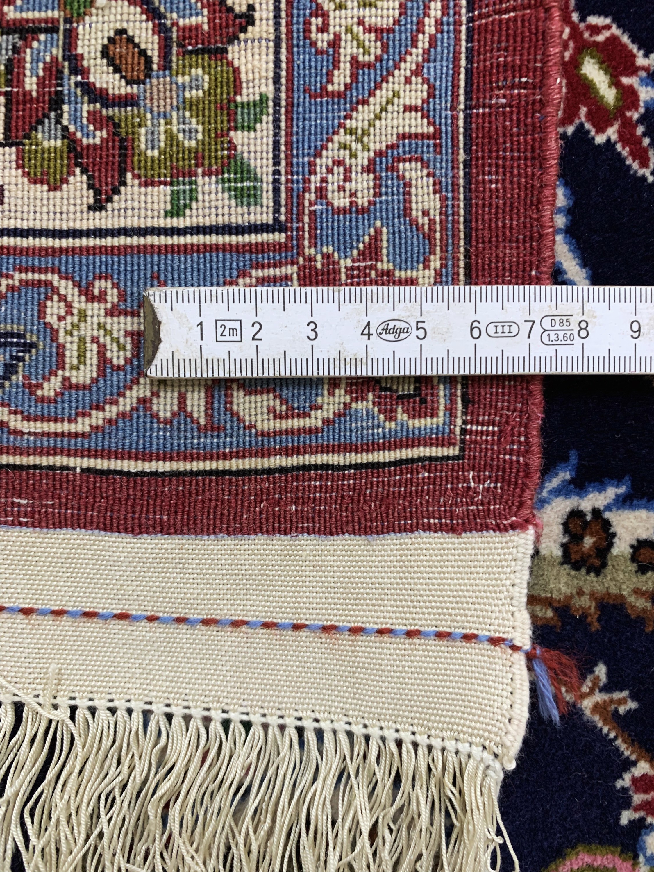 Detail l: Esfahan fein Persien, signiert"Ghafourian",Ende 20.Jhd, Korkwolle auf Seide, ca. 307 x 200 cm, ca. 1,0 Mio. Kn/qm, EHZ:(nahezu neuwertig)