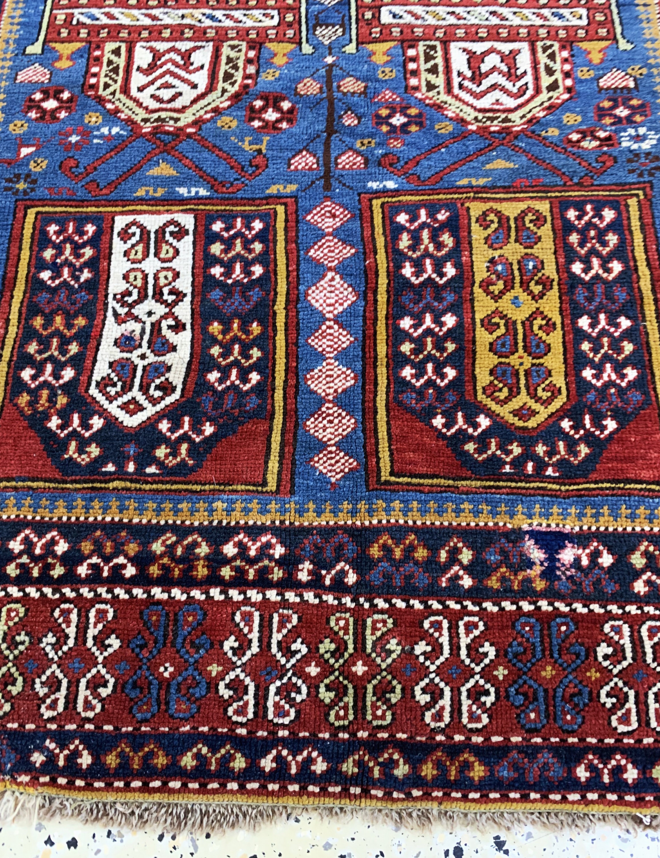 Detail e: "Tachte"Schirwan antik, Kaukasus, um 1900, Wolle auf Wolle, ca. 170 x 132 cm, EHZ: 2, (minimale Restaurierungen)