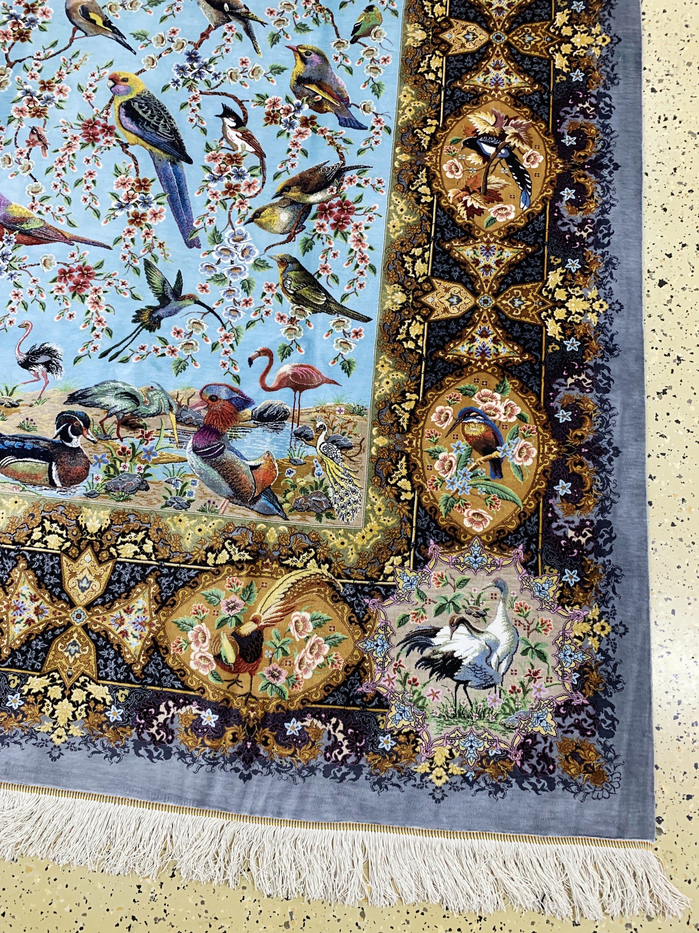 Detail b: Ghom Seide Sehr fein Persien, signiert"Mehdi Sadeghzadeh", Ende 20.Jhd, reine Naturseide, ca. 300 x 208 cm, ca. 1,0 Mio. Kn/qm, ...