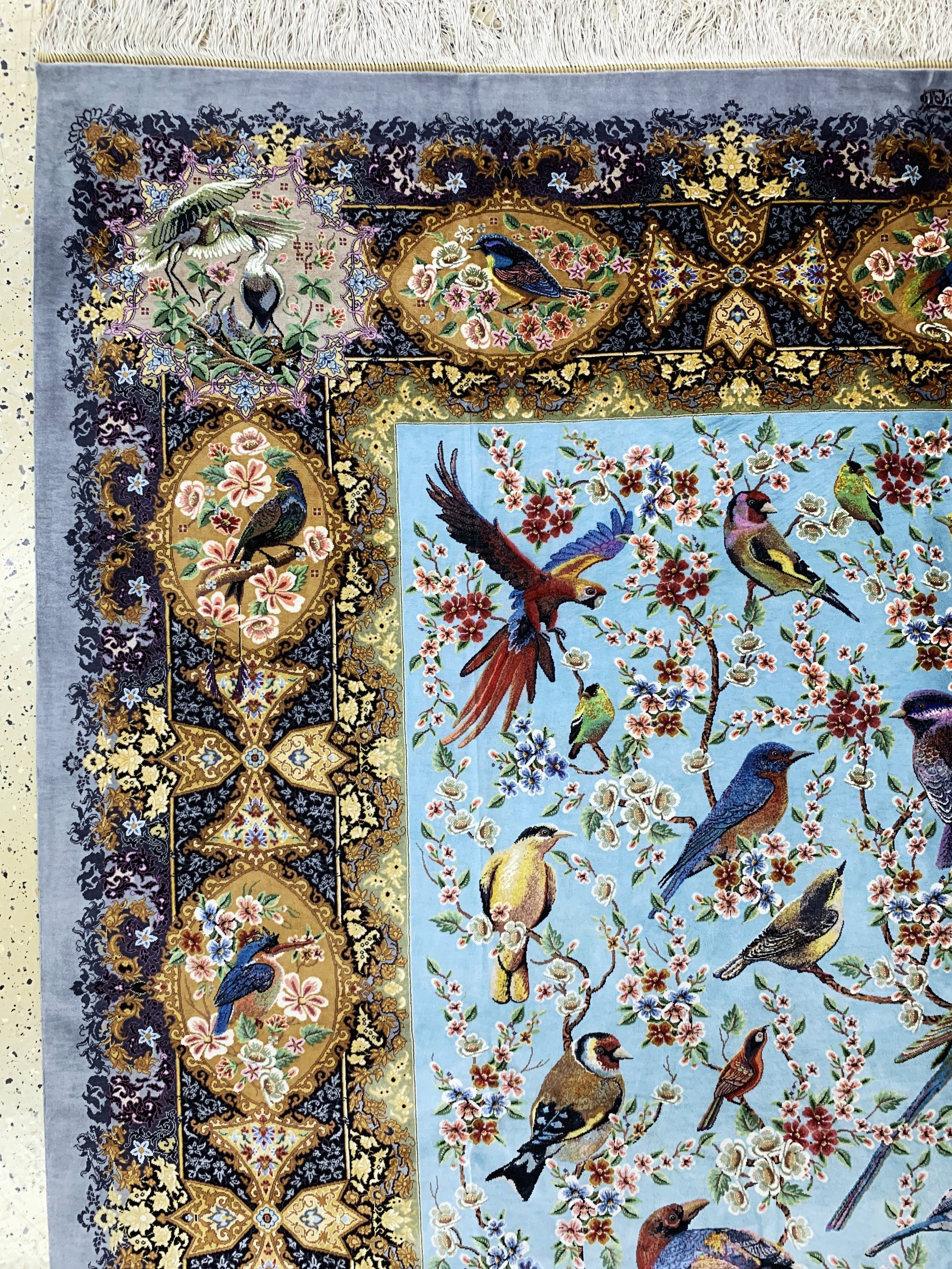 Detail h: Ghom Seide Sehr fein Persien, signiert"Mehdi Sadeghzadeh", Ende 20.Jhd, reine Naturseide, ca. 300 x 208 cm, ca. 1,0 Mio. Kn/qm, ...