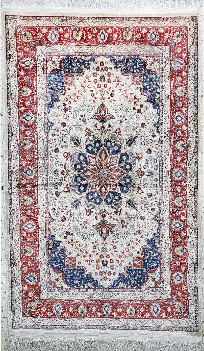 Image Hereke Seide fein signiert, Türkei, Mitte 20.Jhd, reine Naturseide, ca. 142 x 88 cm, ...