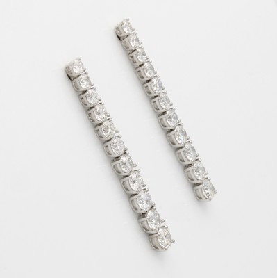 27020559a - Paar Ohrstecker mit Brillanten, WG 750/000, Brill. im Verlauf gef. zus. ca. 3.90 ct ...